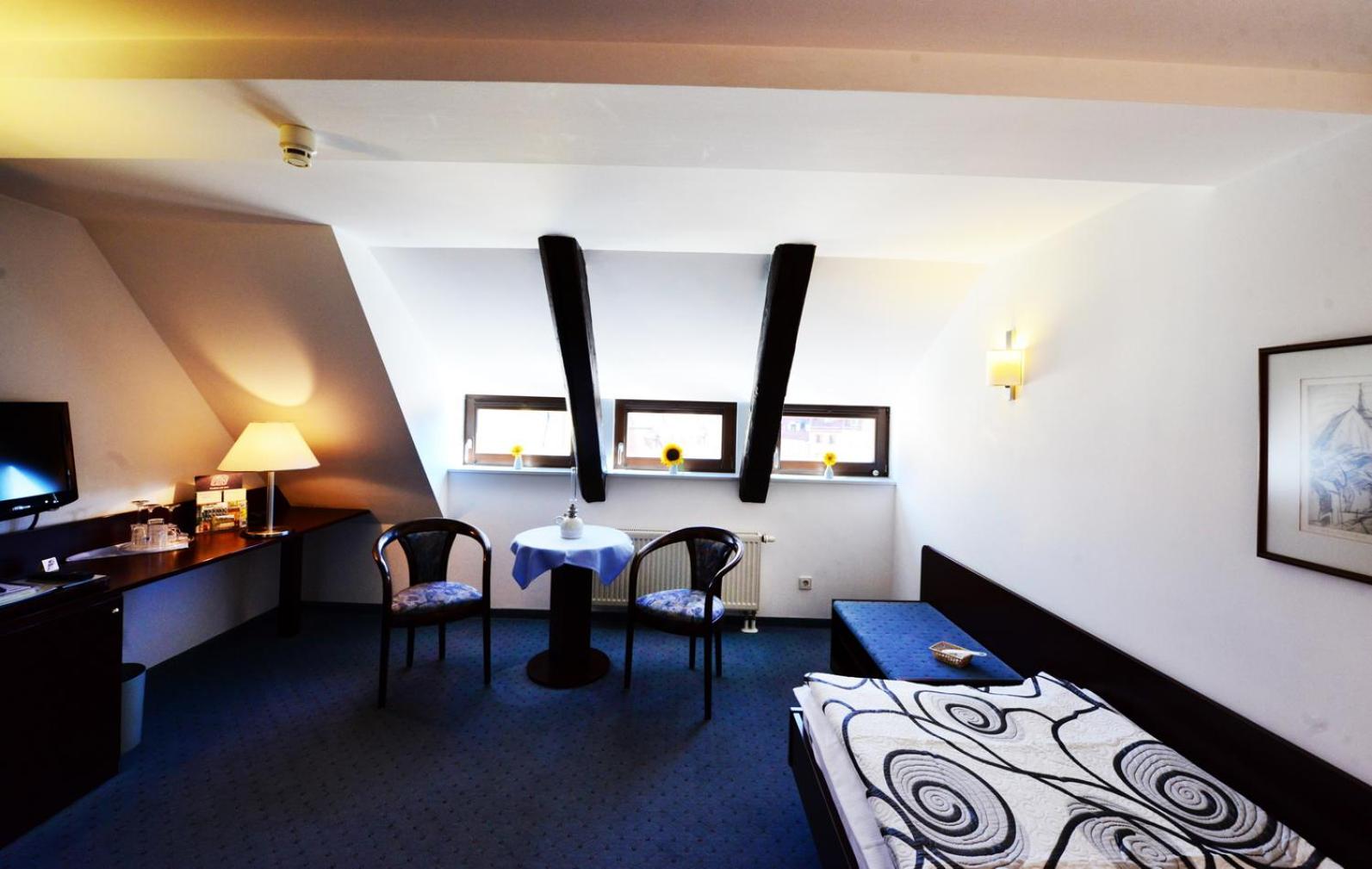 Single Room photo 3