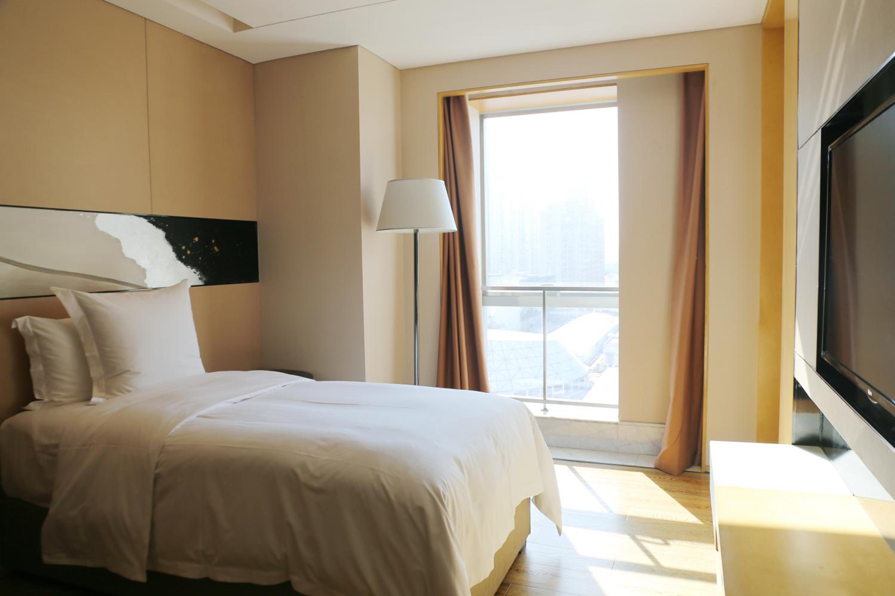 Two-Bed Family Suite photo 3