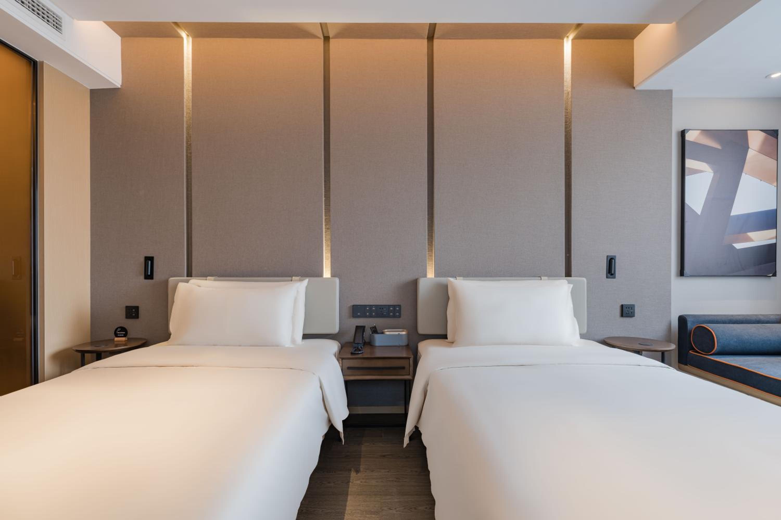 Superior Twin Room - Photo 1