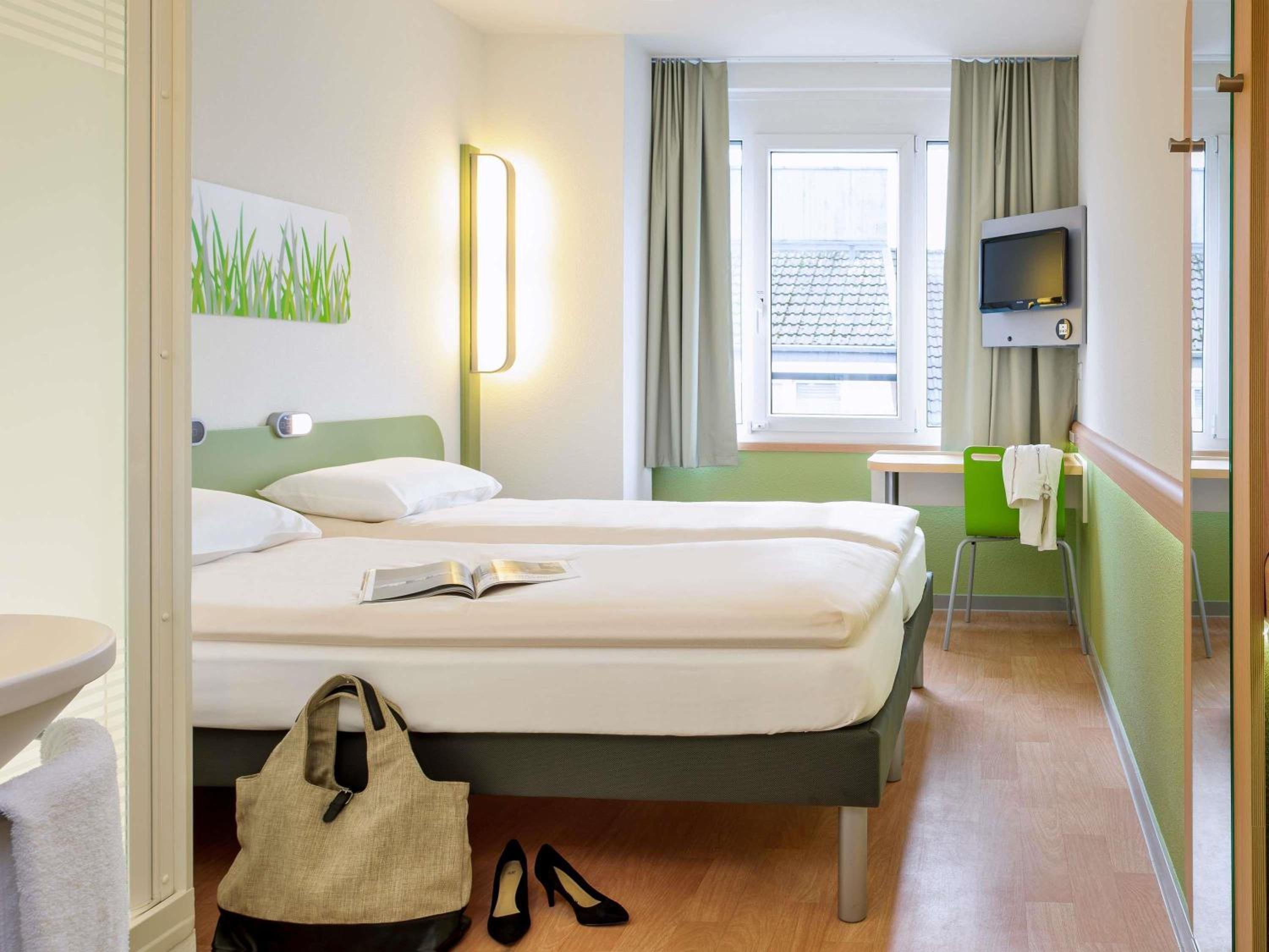 Standard Room with Two Single Bed - Photo 6