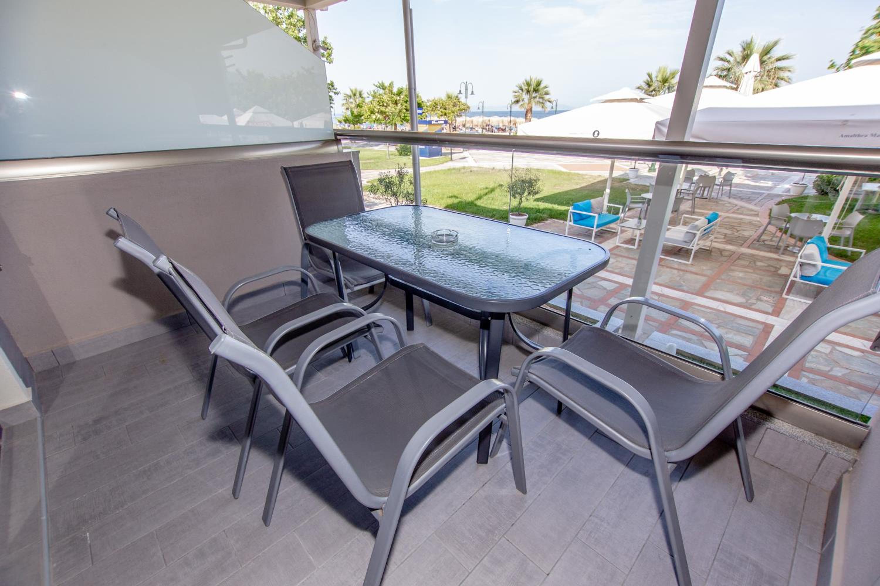 Triple Room with View photo 3
