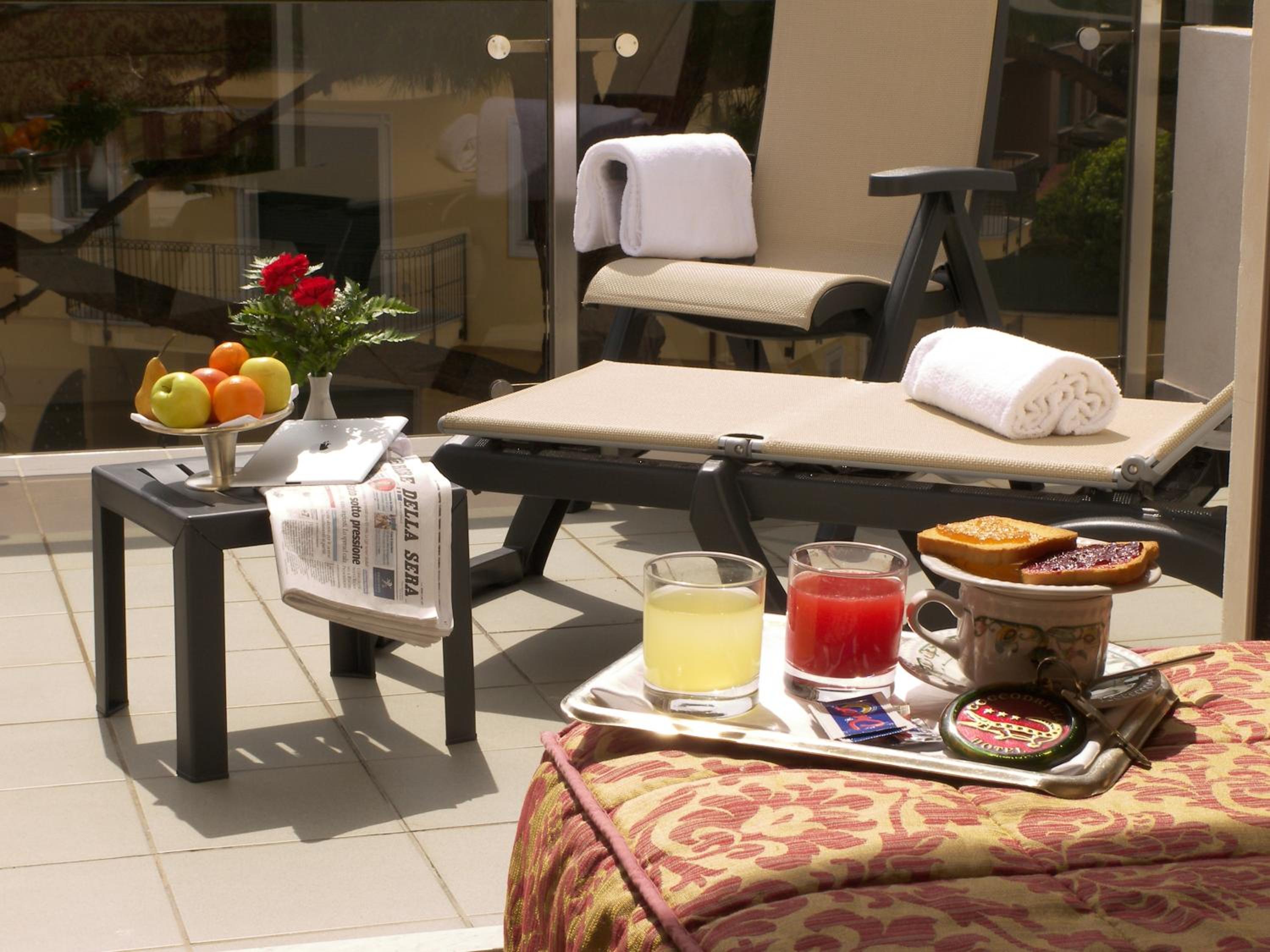 Double Room with Terrace - Photo 2