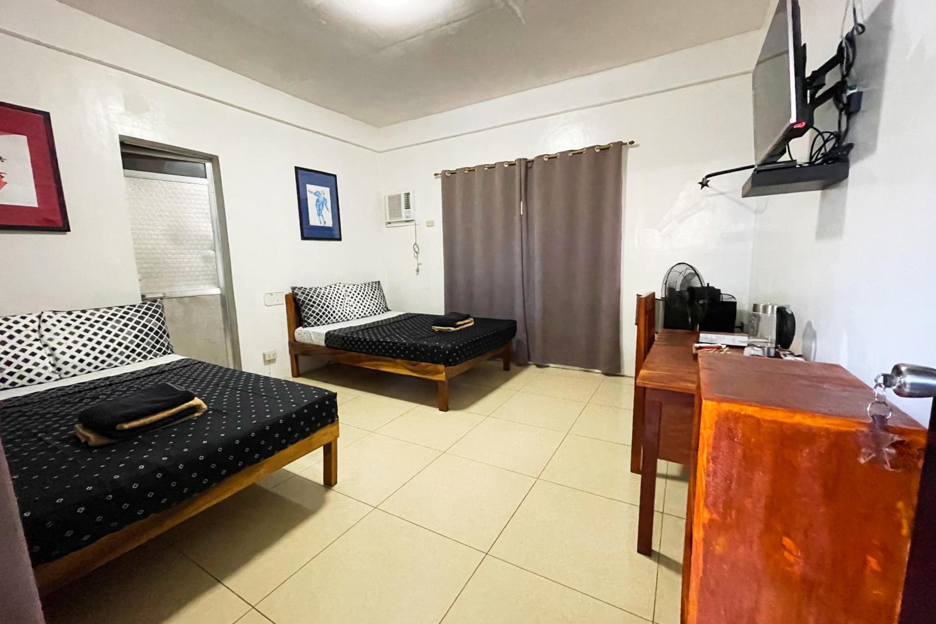 Twin Room - Photo 4