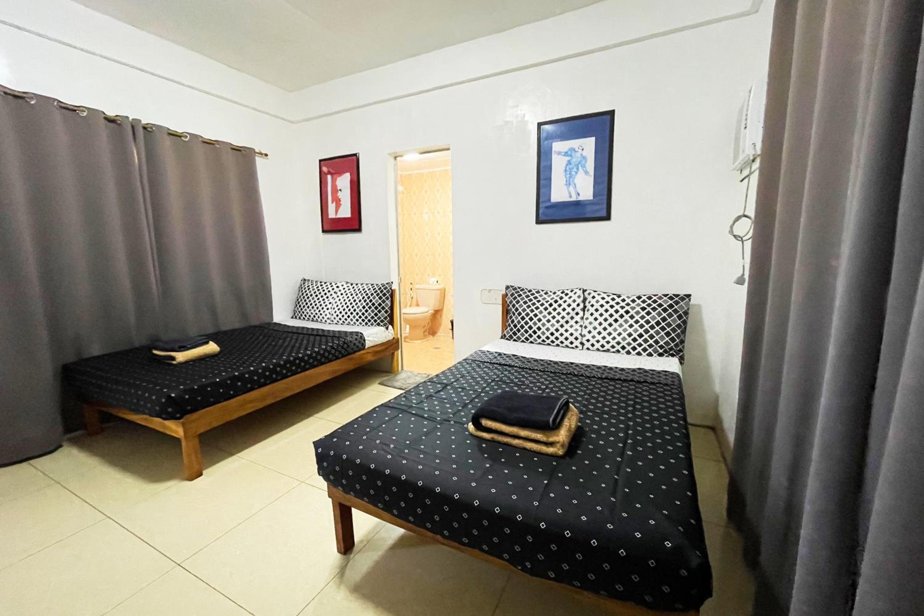 Twin Room - Photo 7