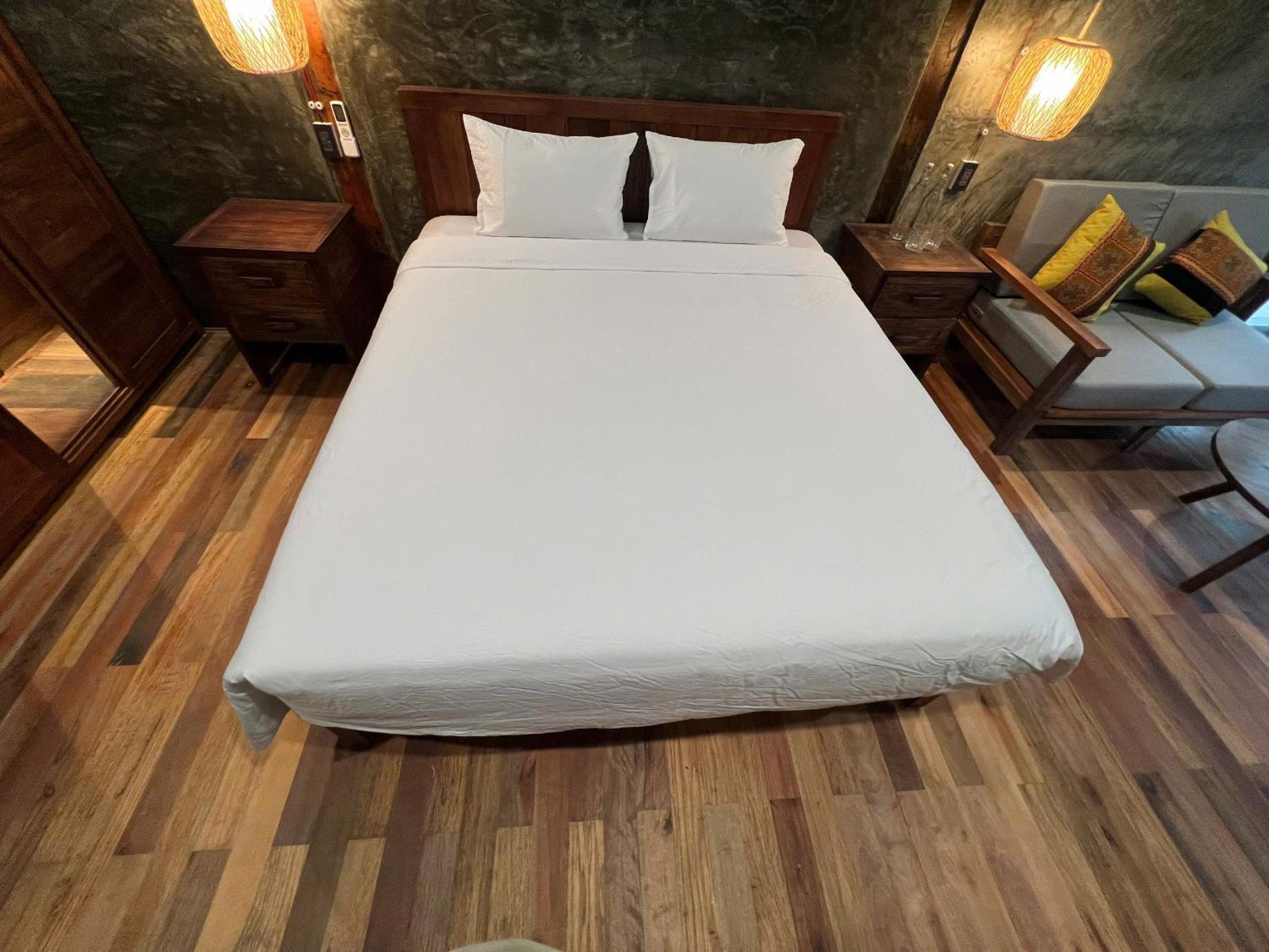 King Room with Balcony photo 3