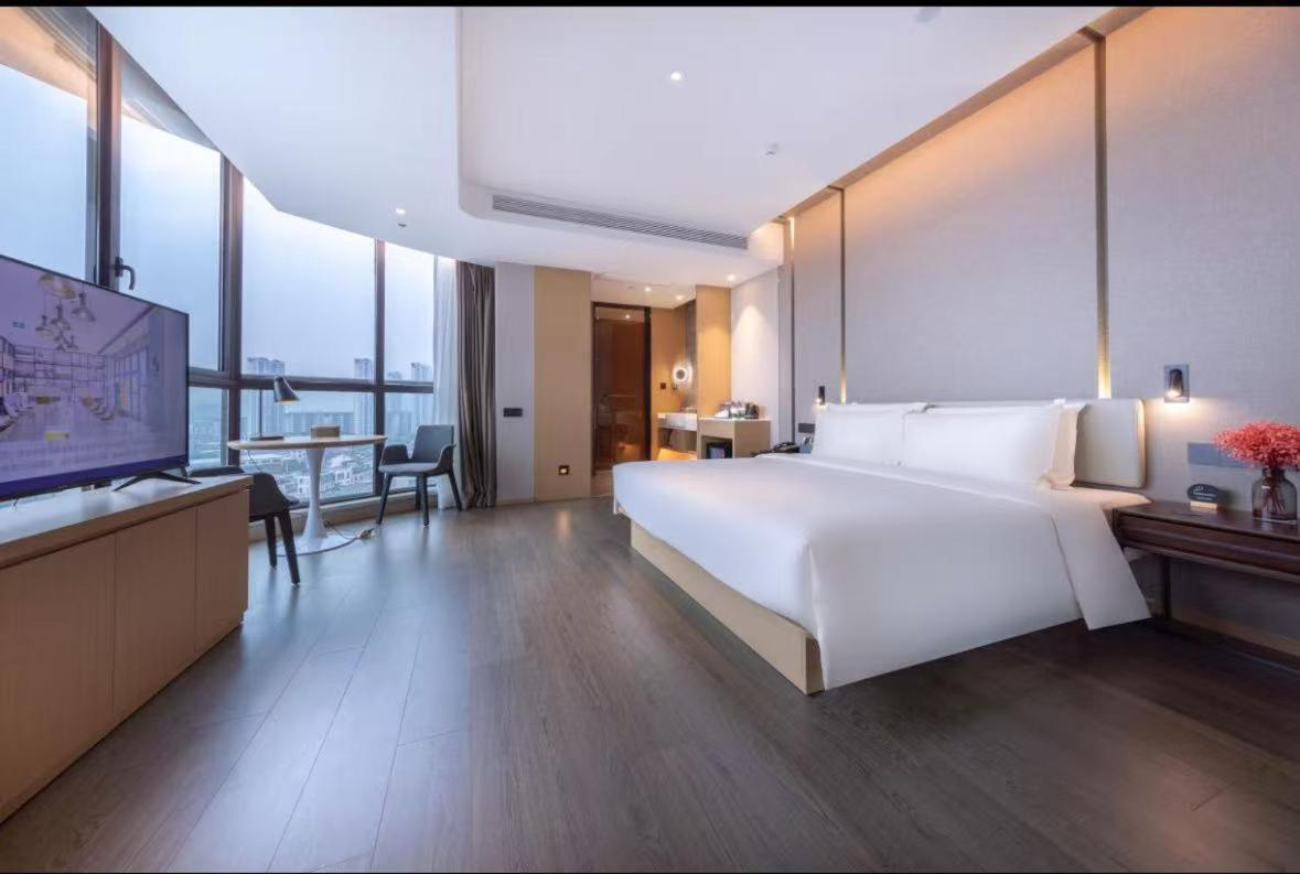 Superior Double Room with View - Photo 3