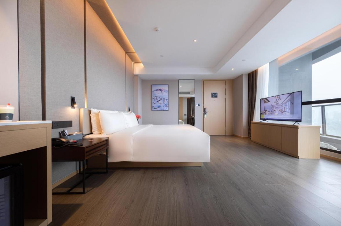 Superior Double Room with View - Photo 4