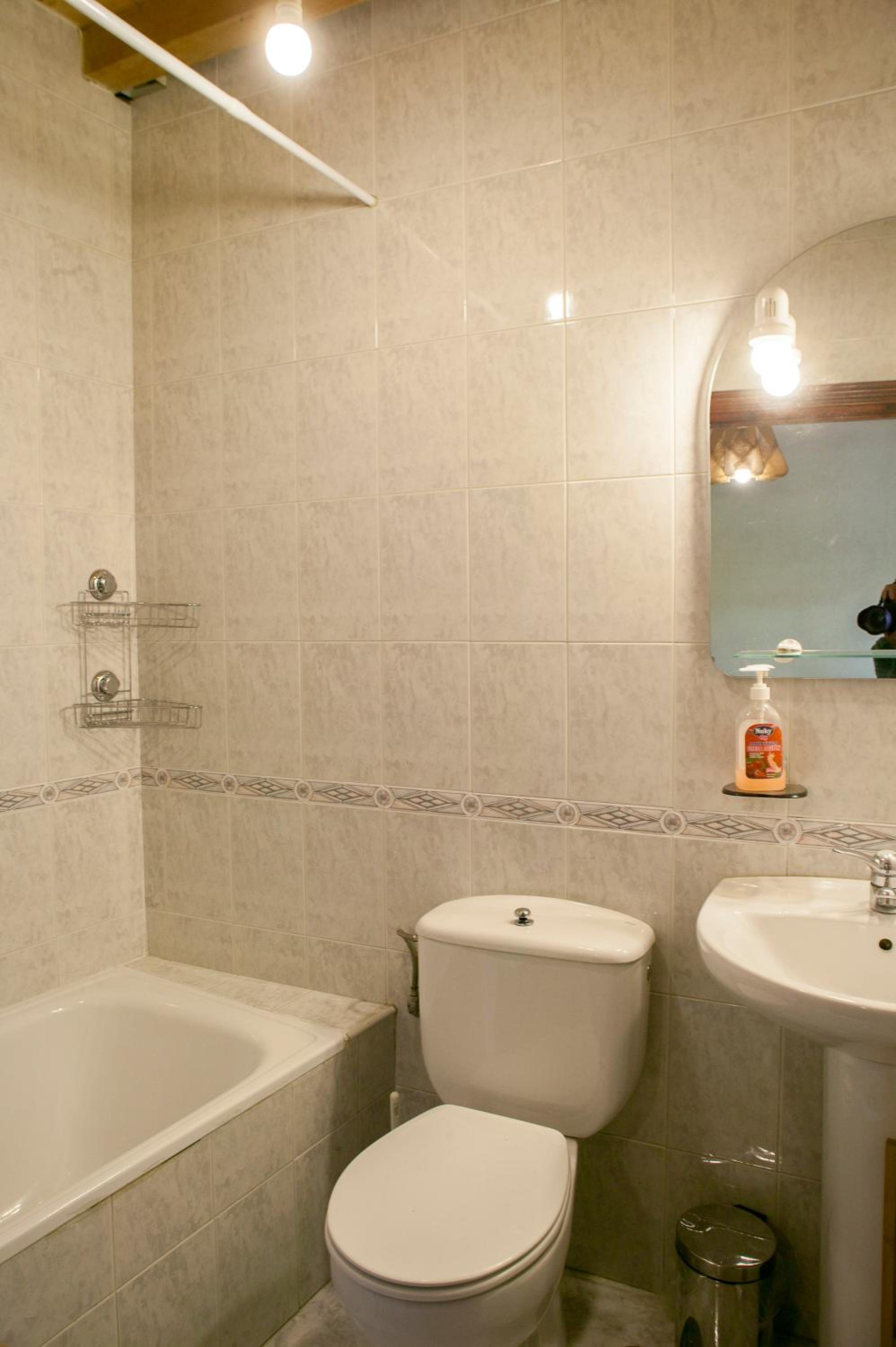 One-Bedroom House photo 3