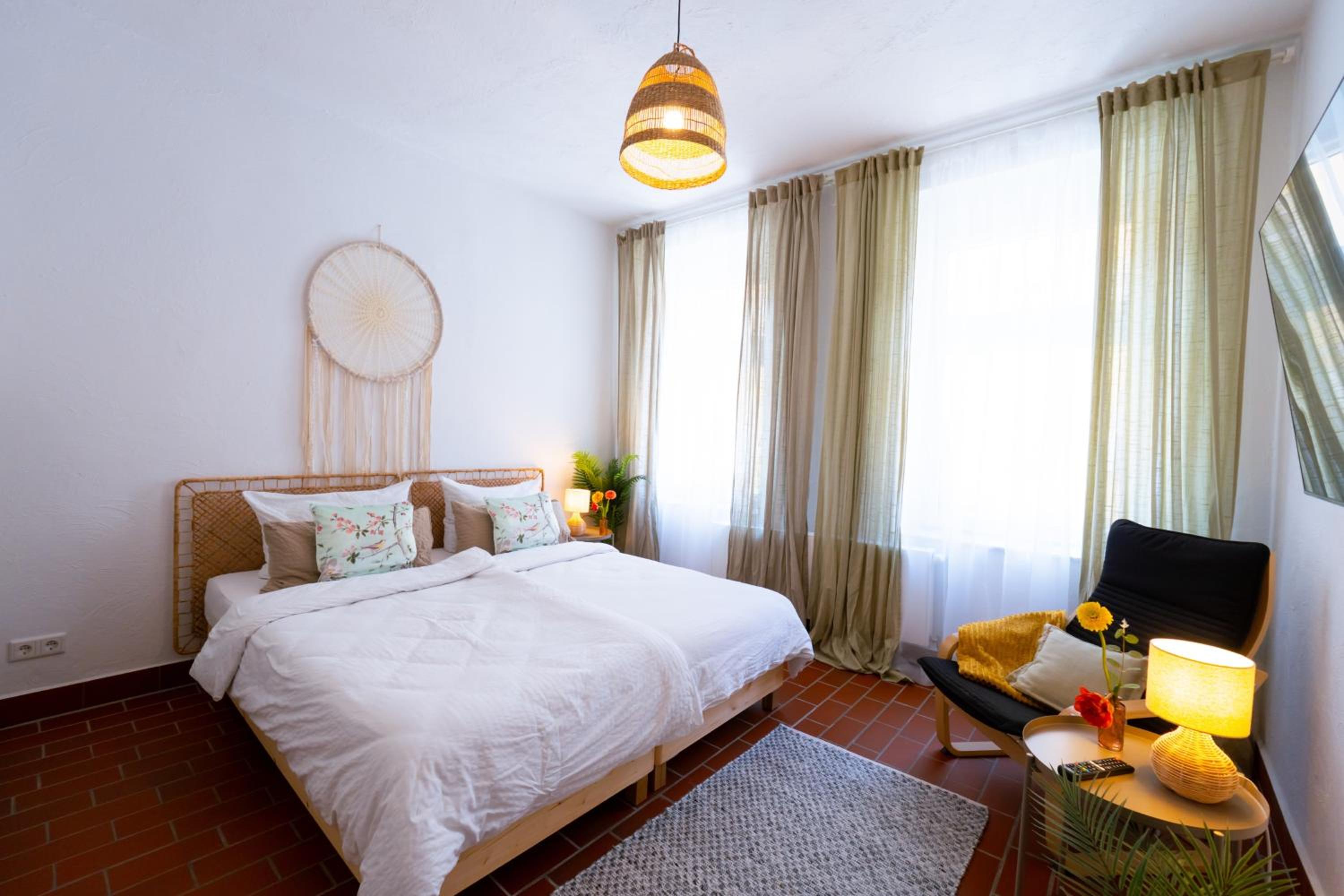 Apartment - Ground Floor photo 2