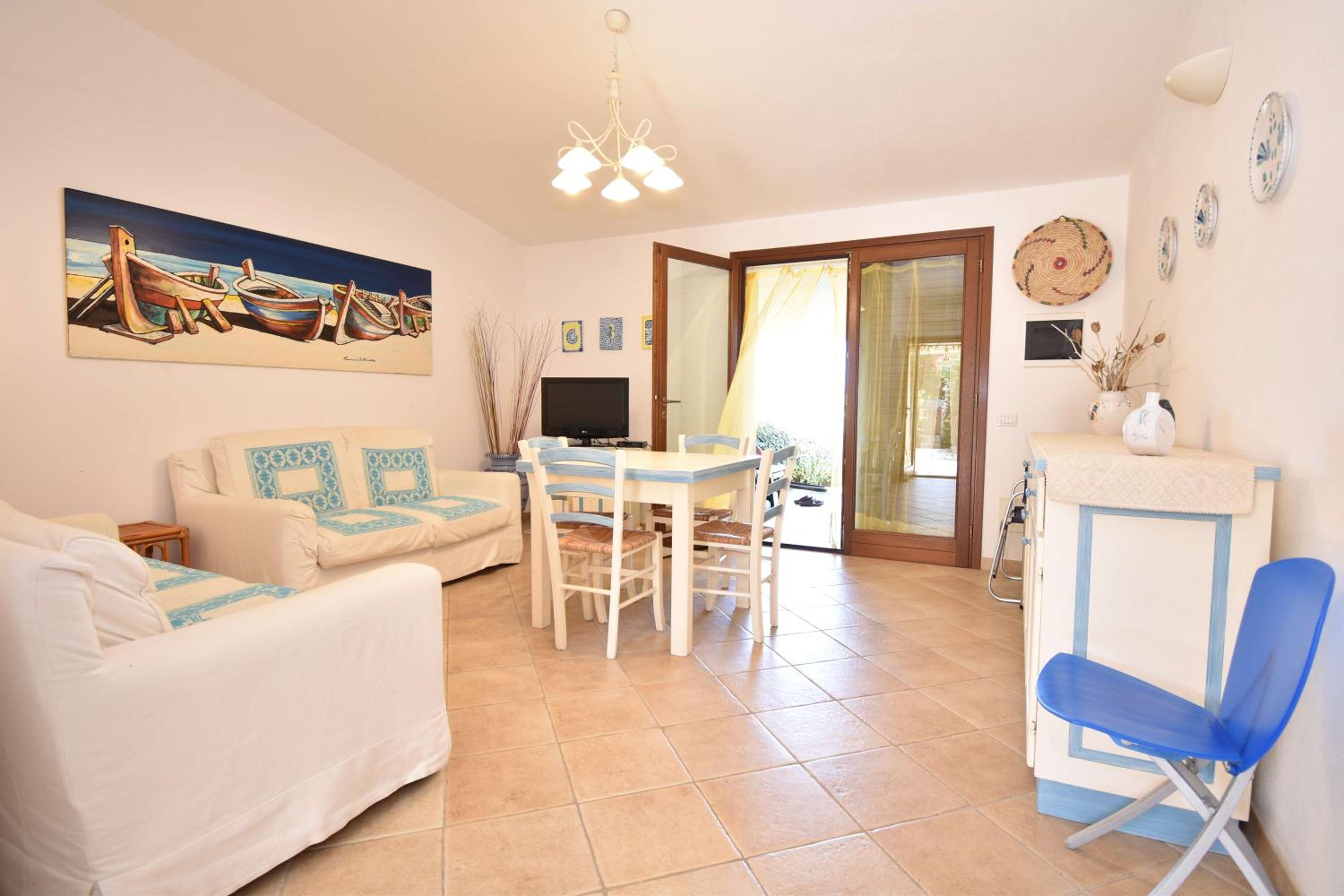 Two-Bedroom House photo 3