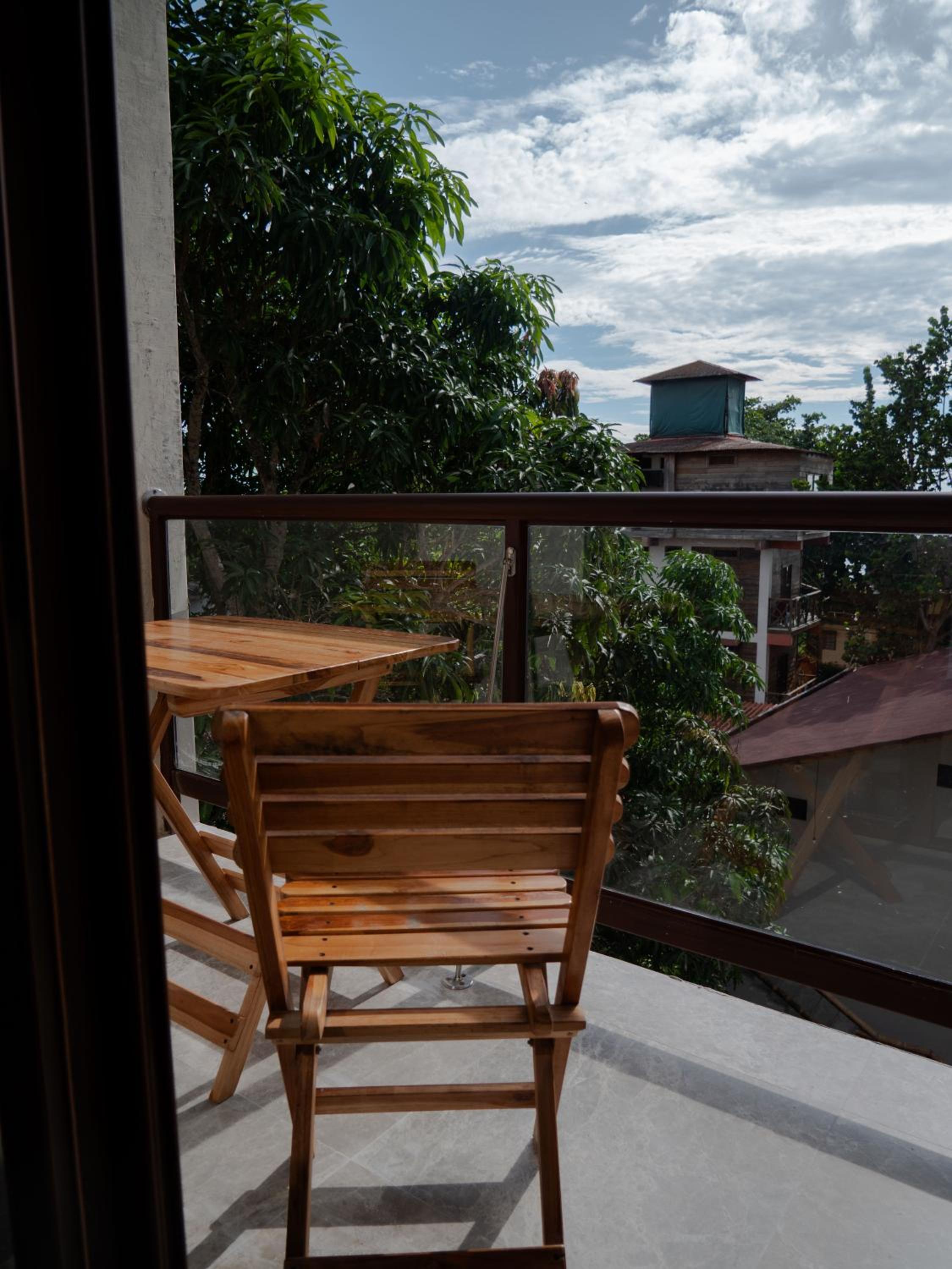Deluxe Suite with Sea View photo 1