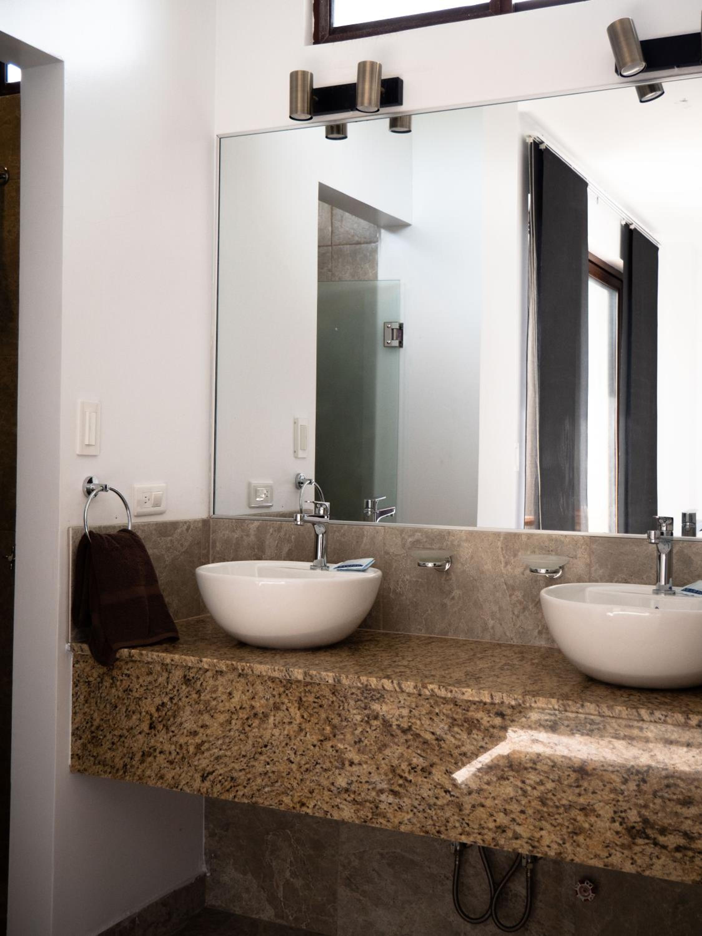 Deluxe Suite with Sea View photo 2