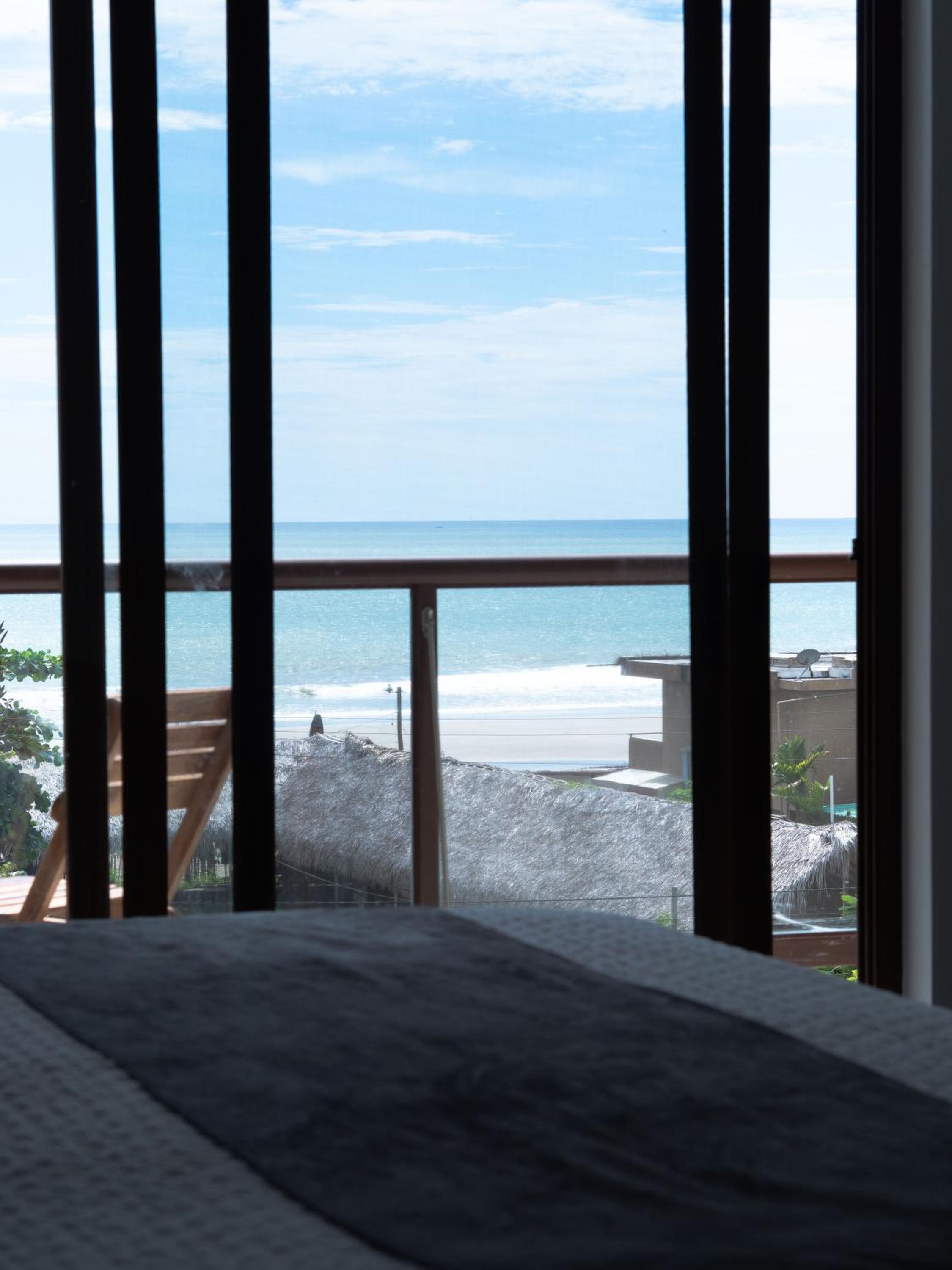 Deluxe Suite with Sea View photo 3