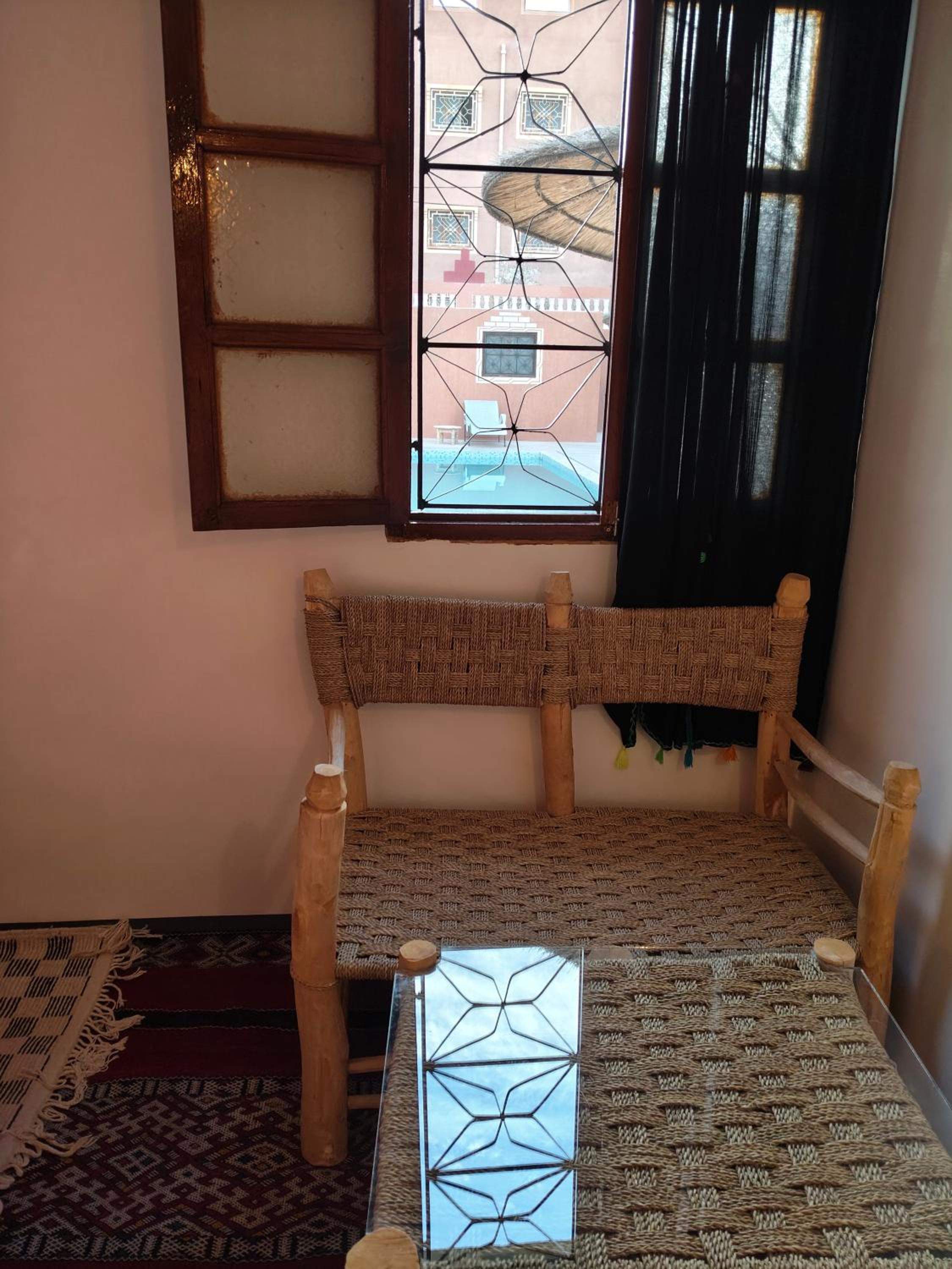 Double Room with Pool View photo 3