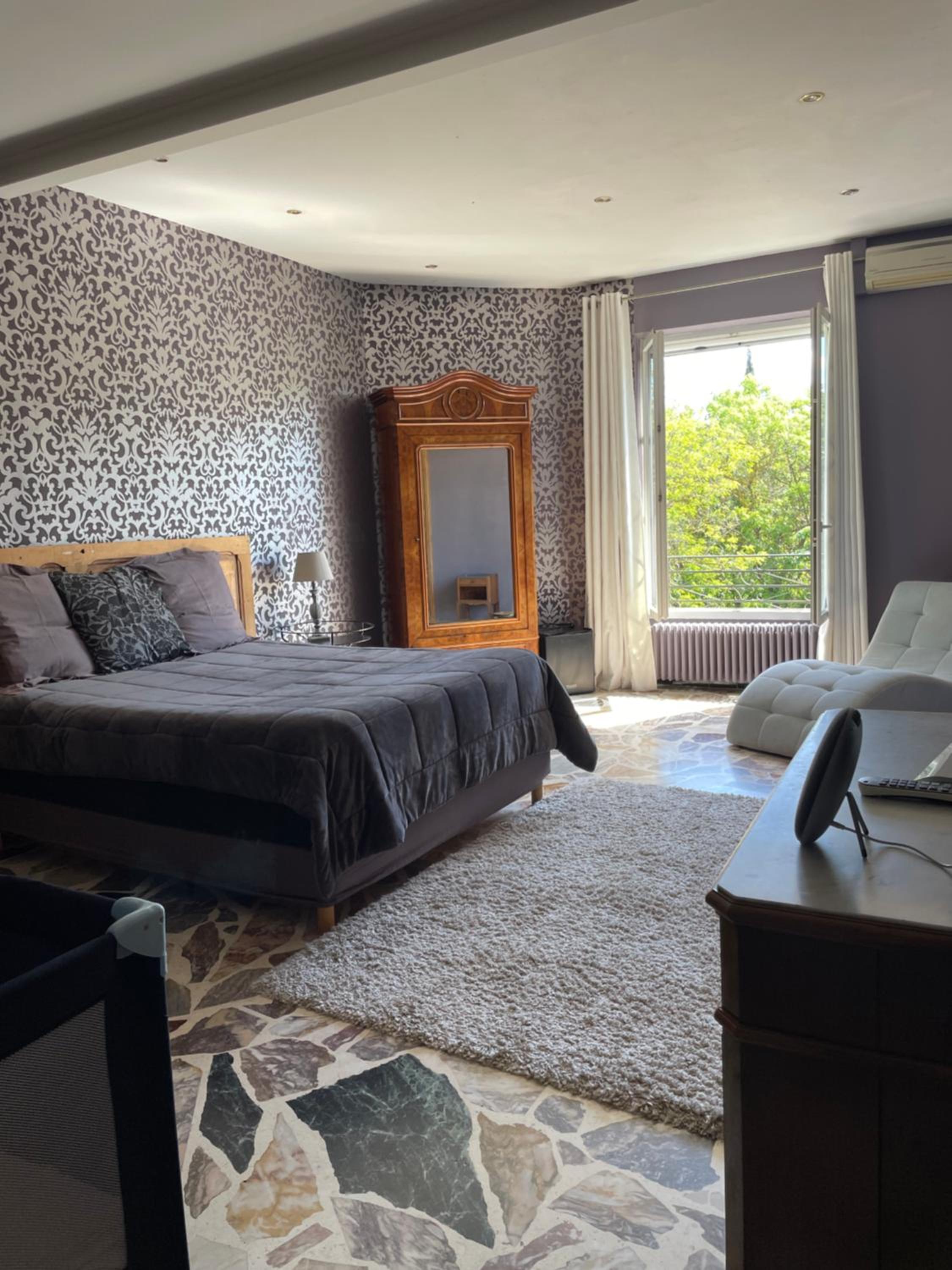 Suite with Garden View