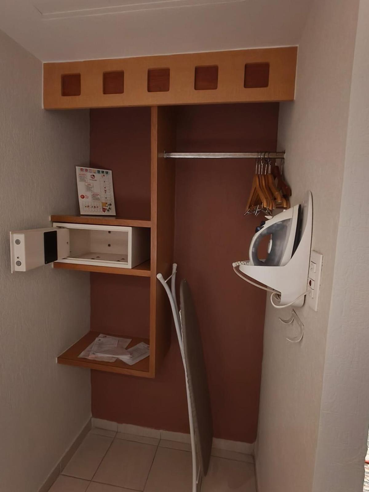Superior King Room - Photo 2