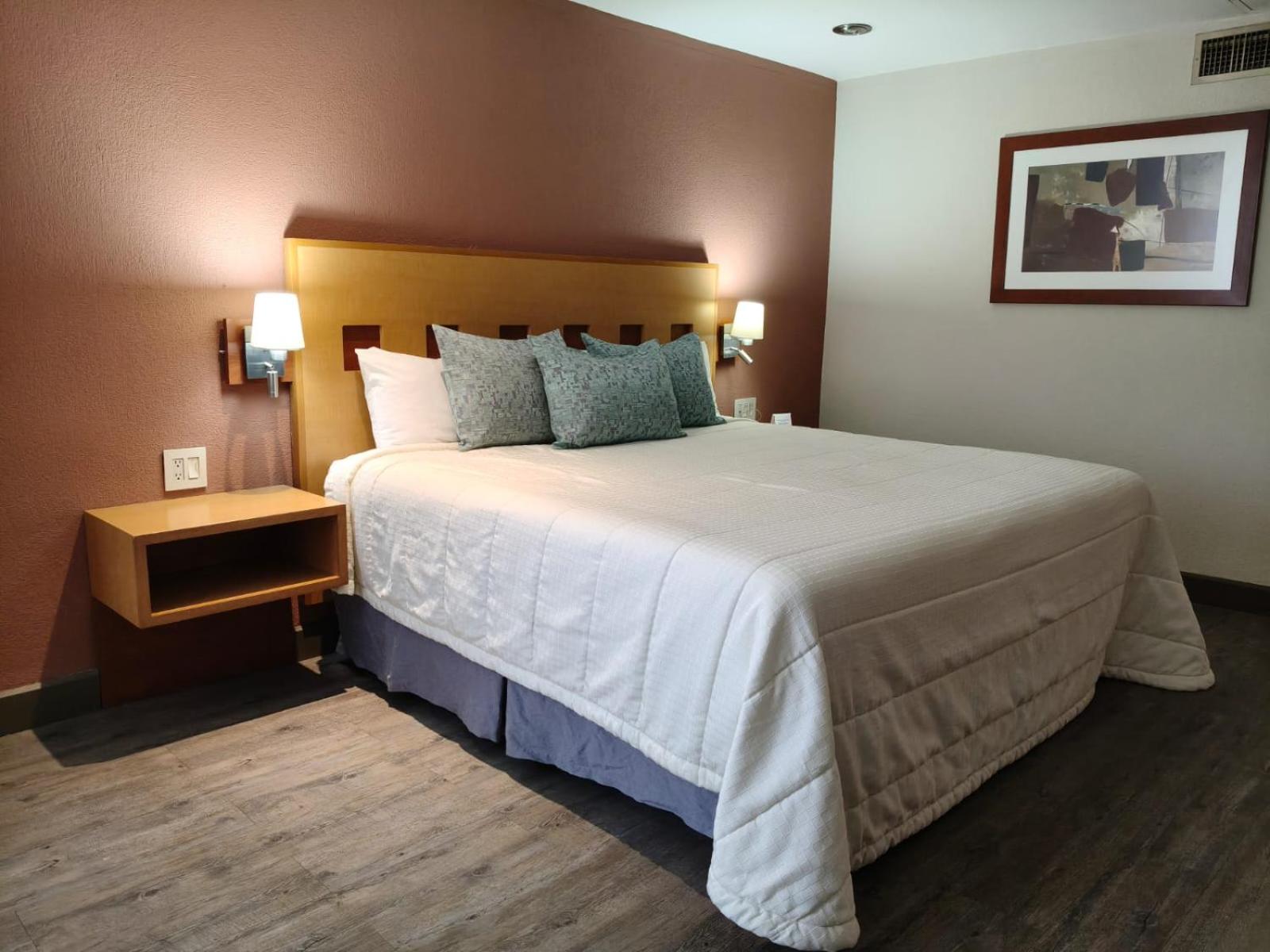 Superior King Room - Photo 1