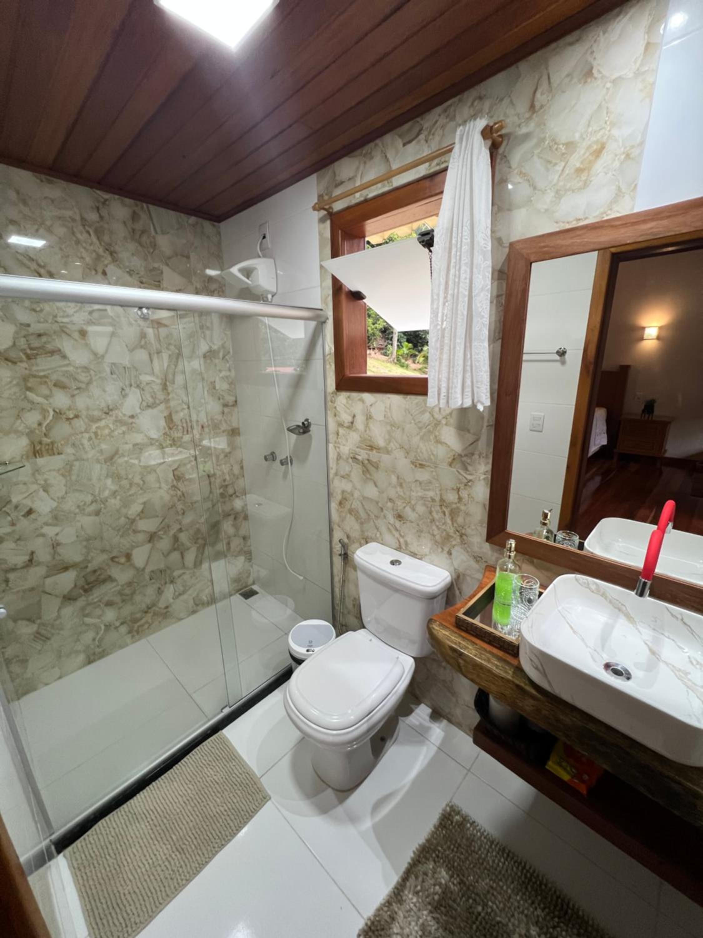 King Suite with Spa Bath photo 2