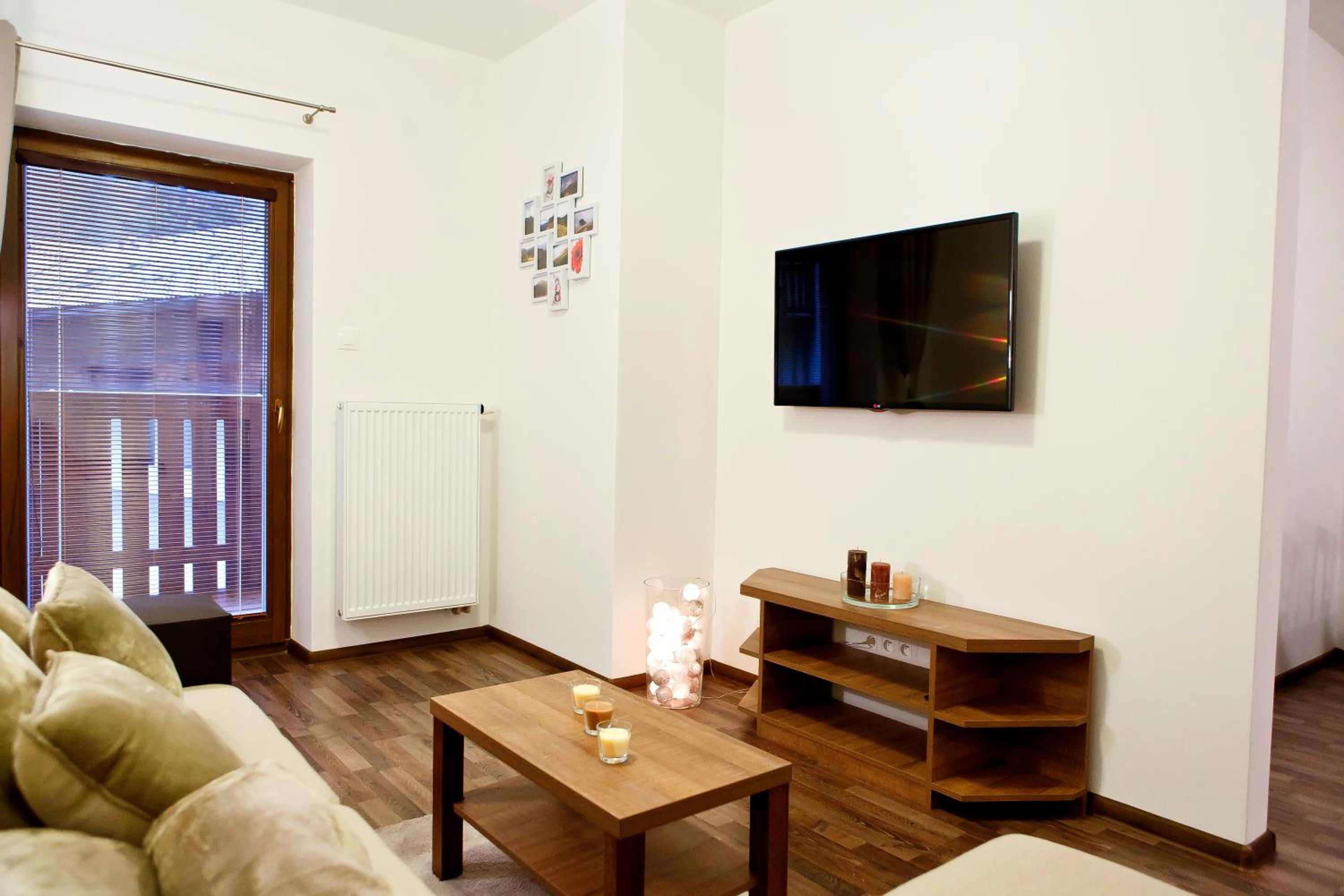 Apartment with Mountain View - Photo 28