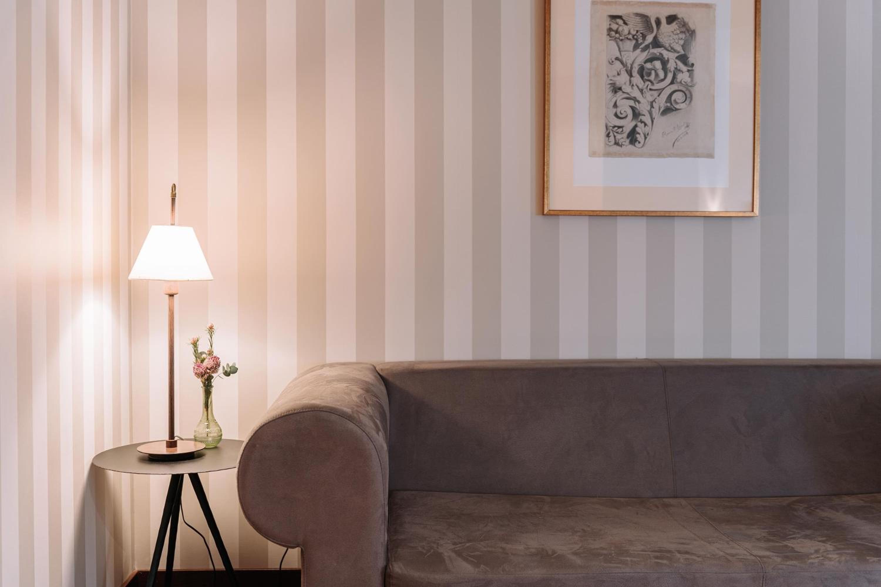 Premium Room - Photo 7