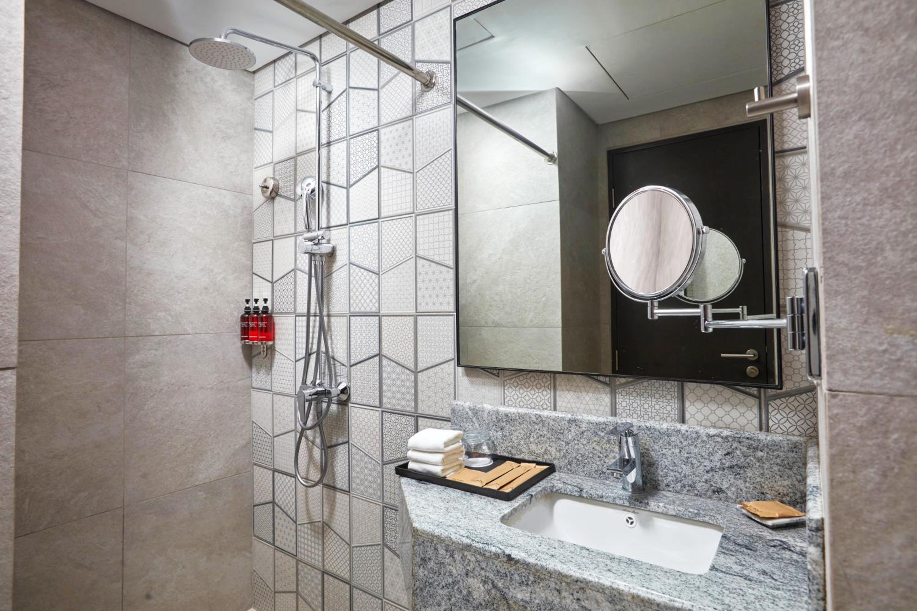 Double Room - Photo 4