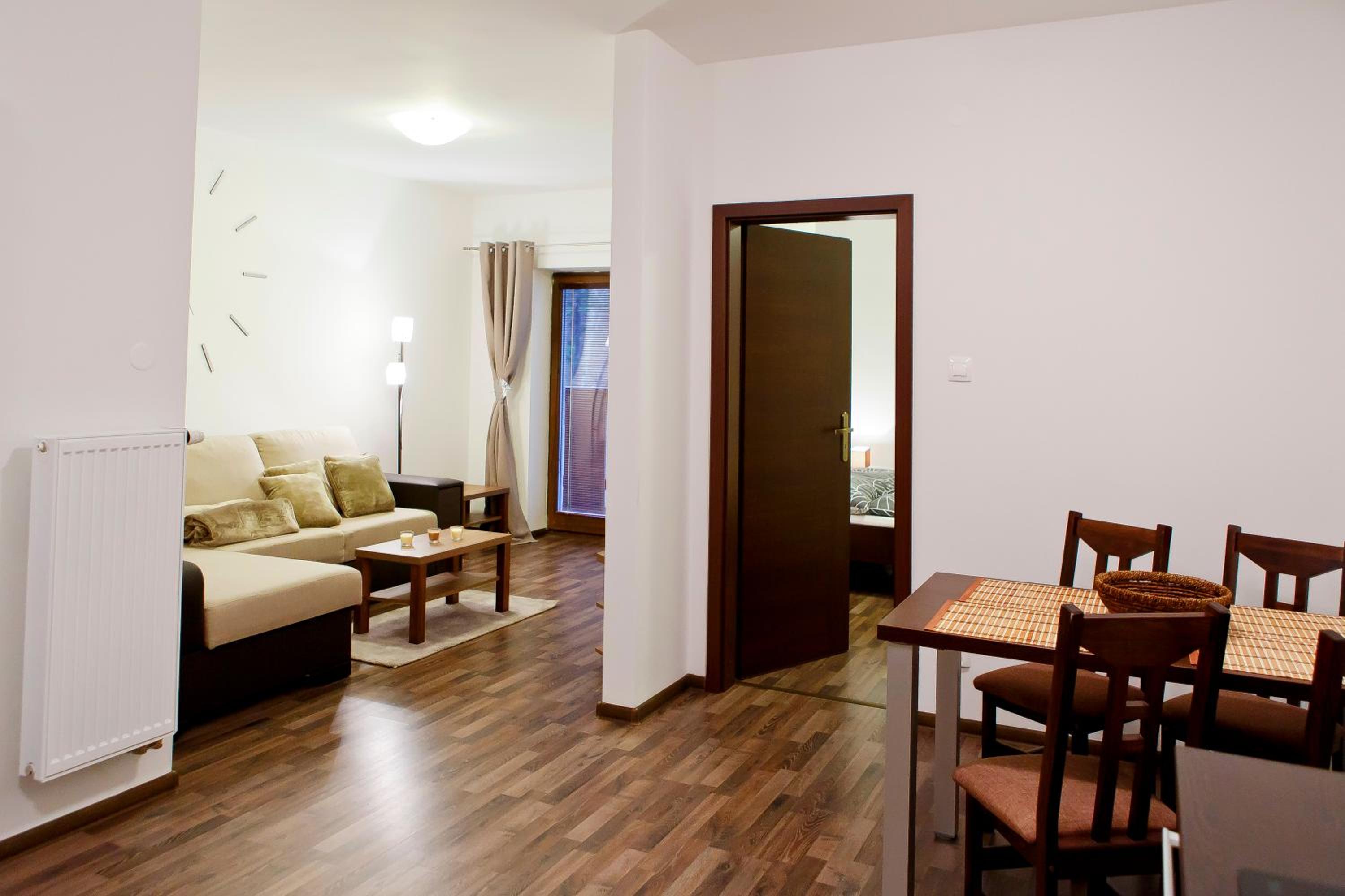 Apartment with Mountain View - Photo 31