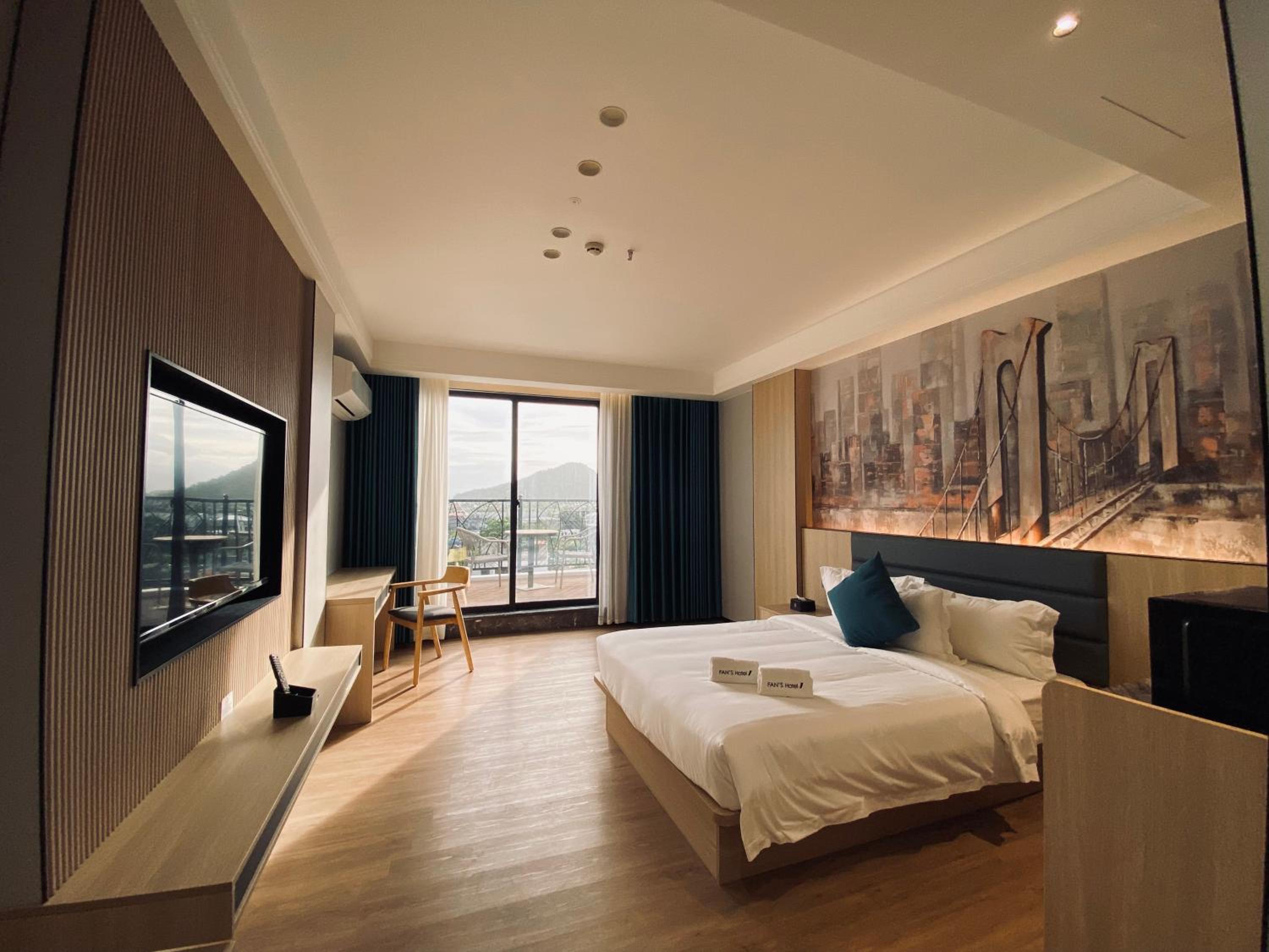 Suite with Terrace photo 2