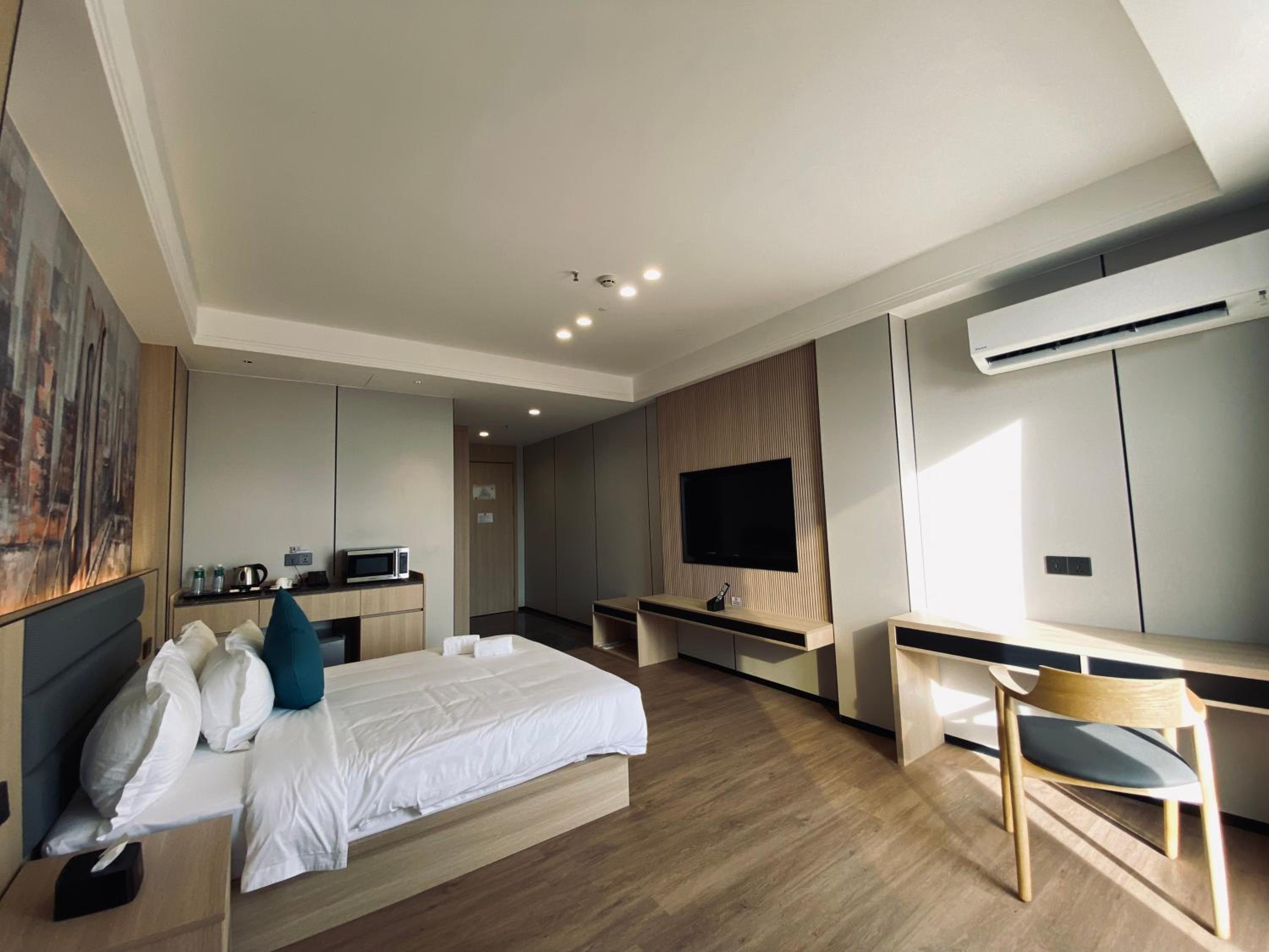 Suite with Terrace photo 3