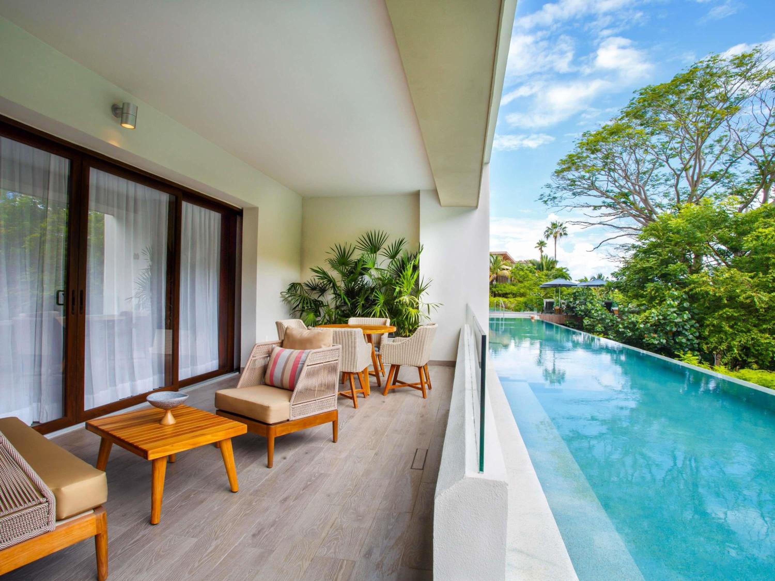 Junior King Suite (Adults Only)