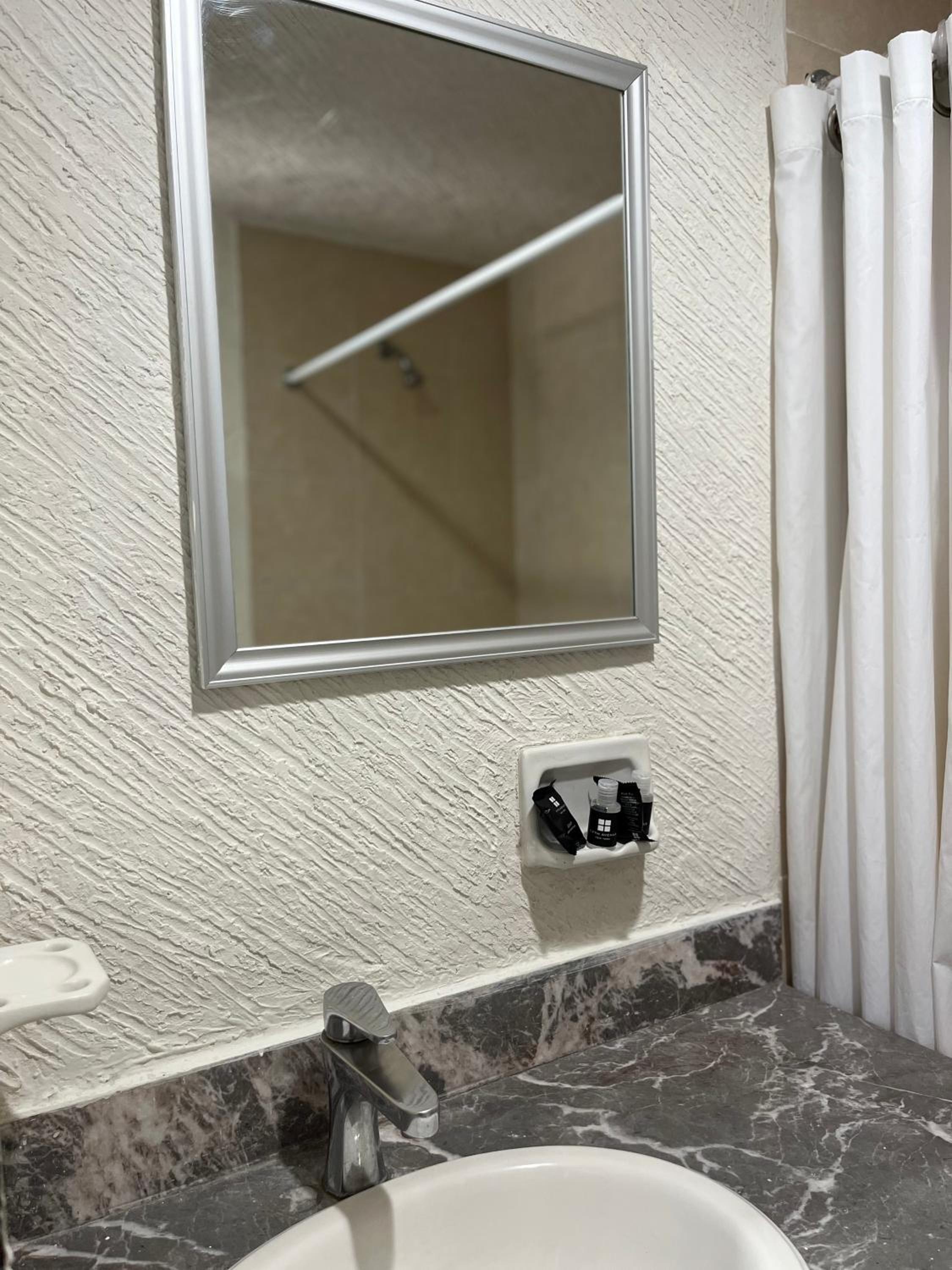 Standard Twin Room photo 2
