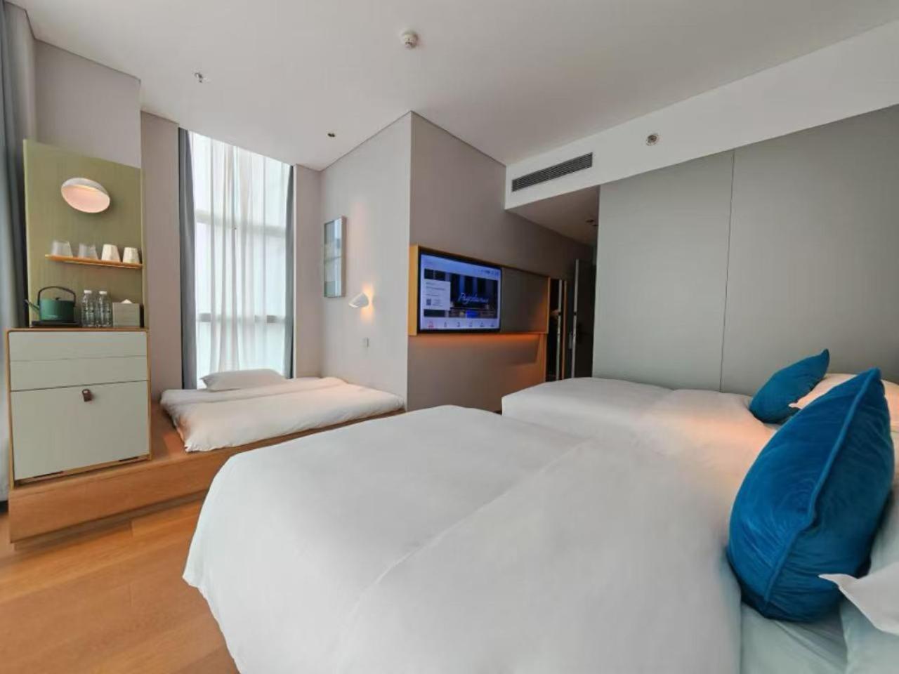 Basic Triple Room photo 3