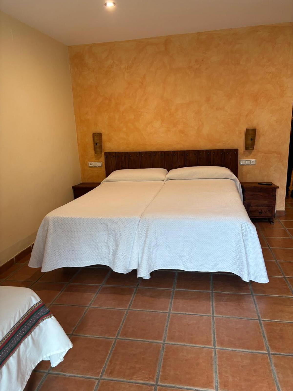 Triple Room with View - Photo 2