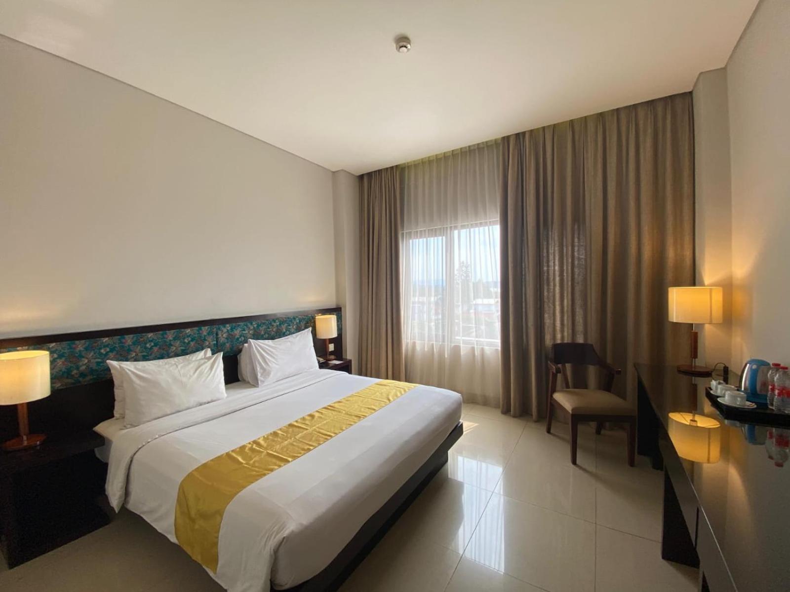 Superior King Room photo 2