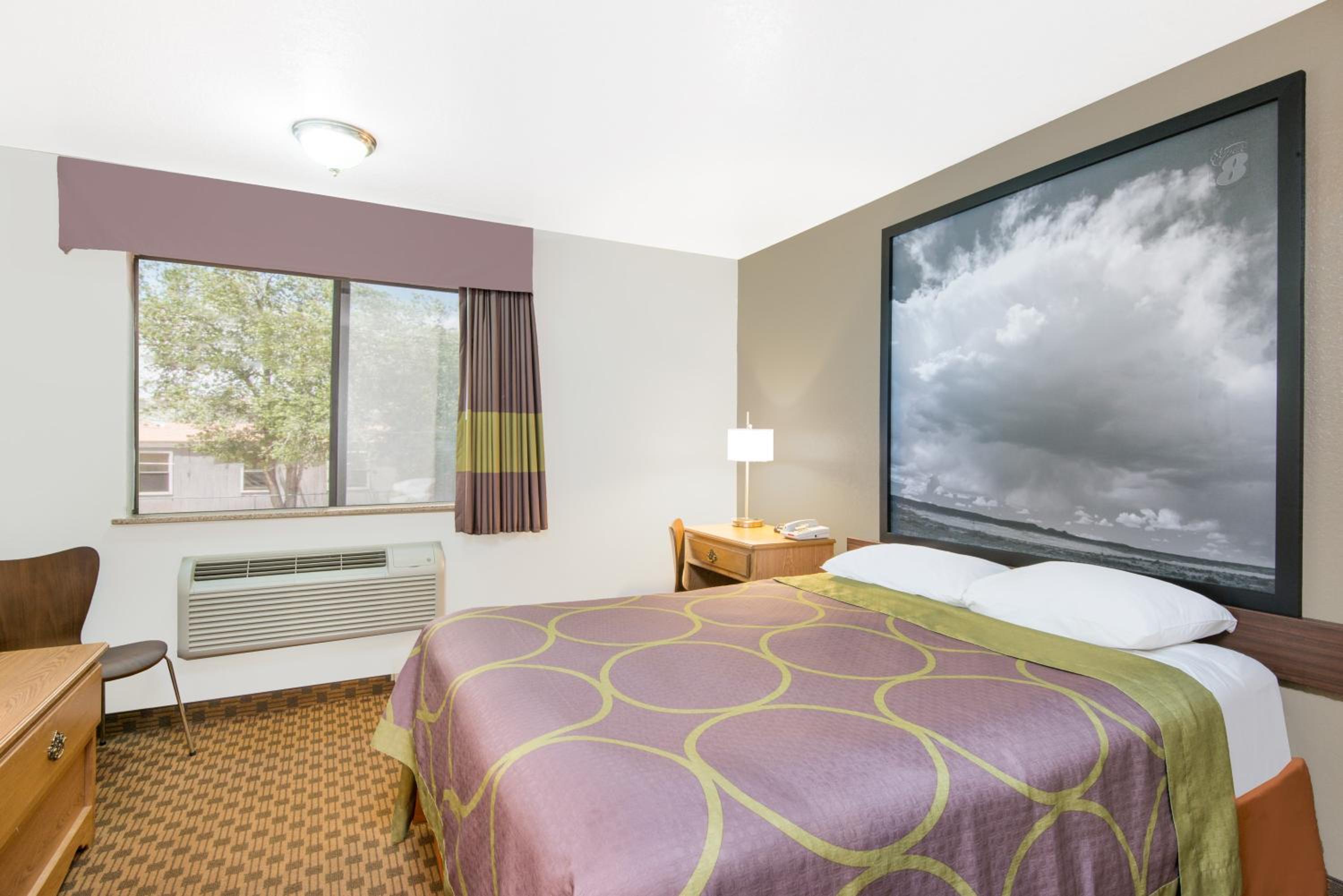Queen Room - Mobility Access/Non-Smoking - Photo 1