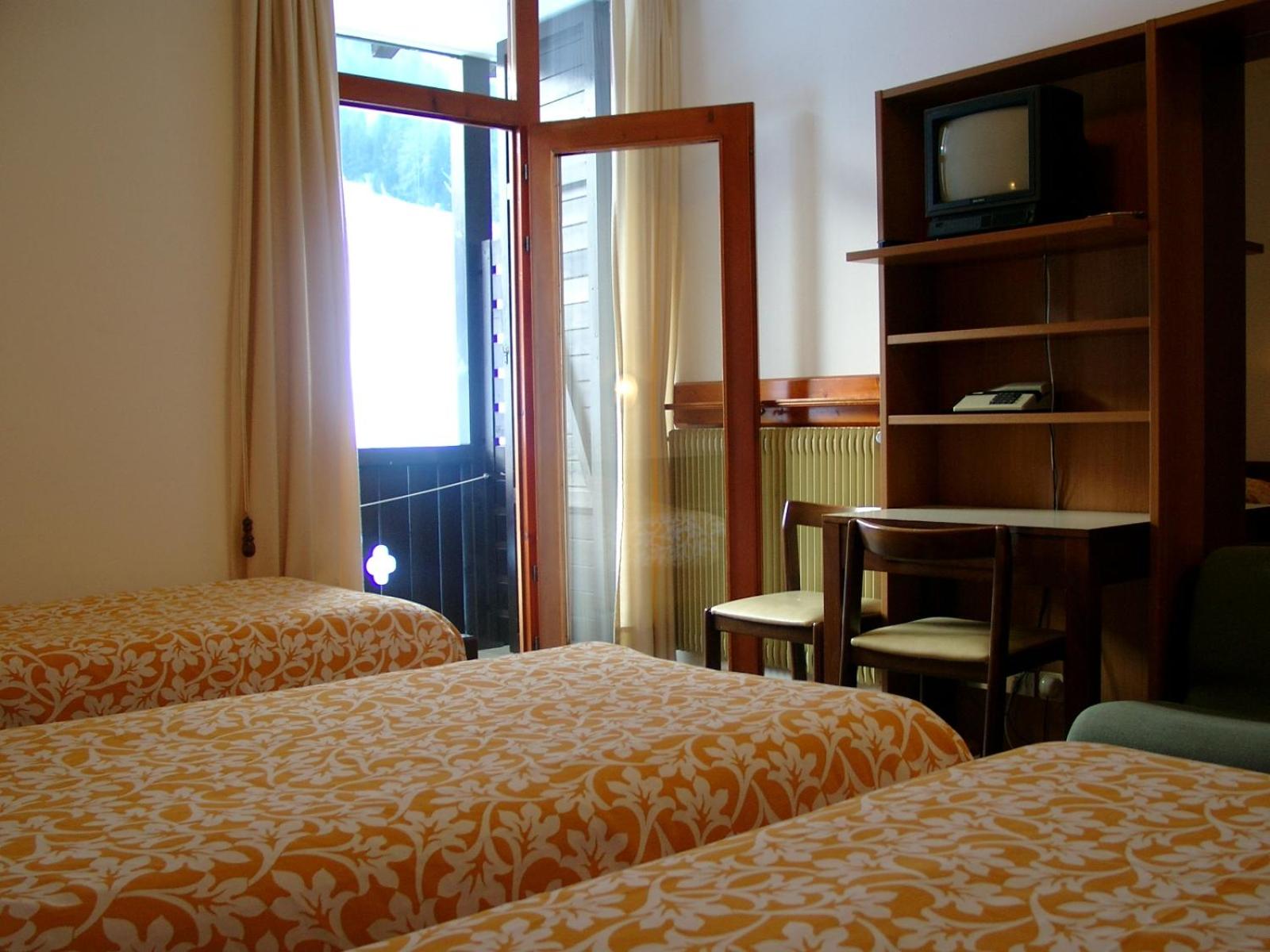 Triple Room with Balcony photo 1