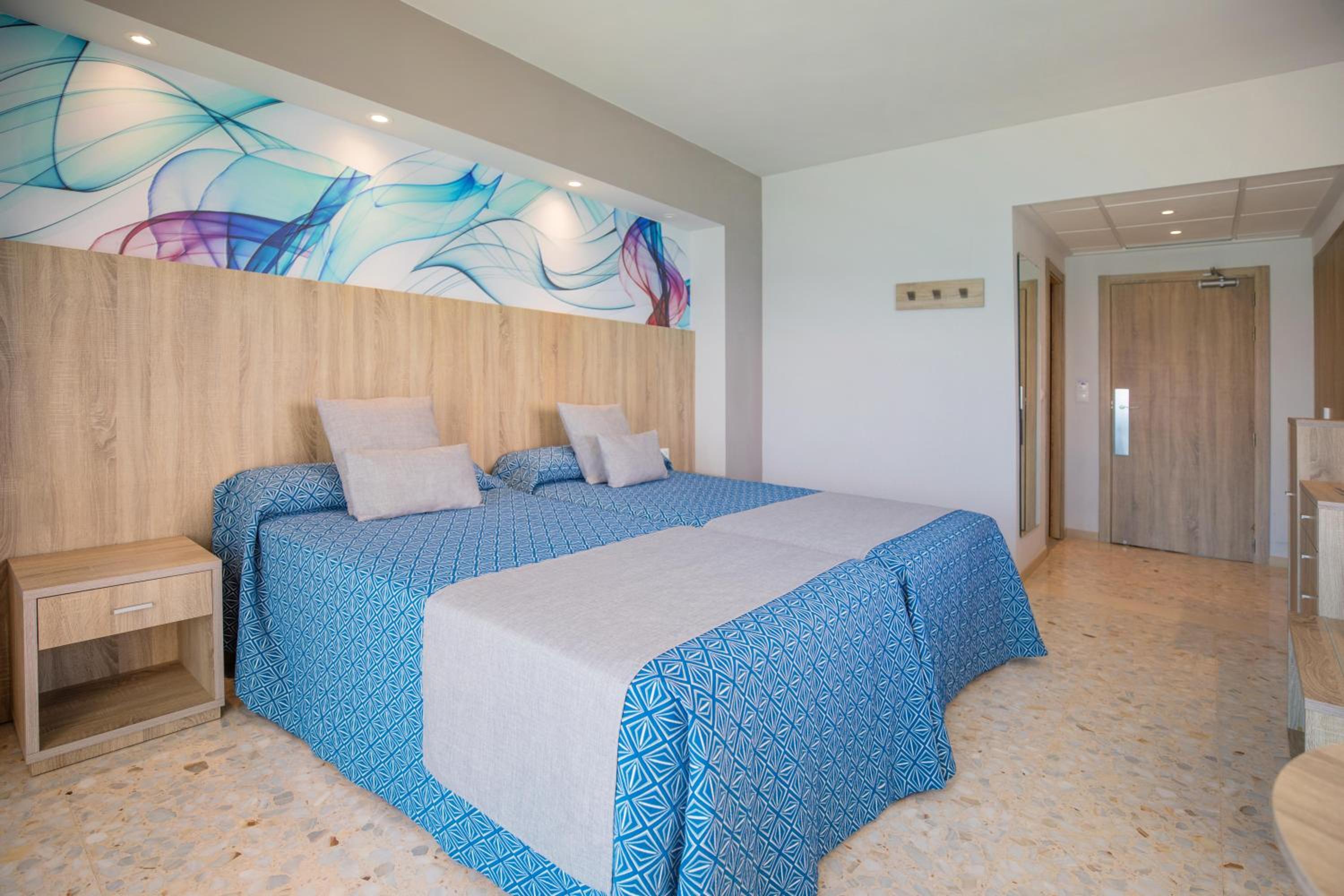 Double Room with Sea View photo 2