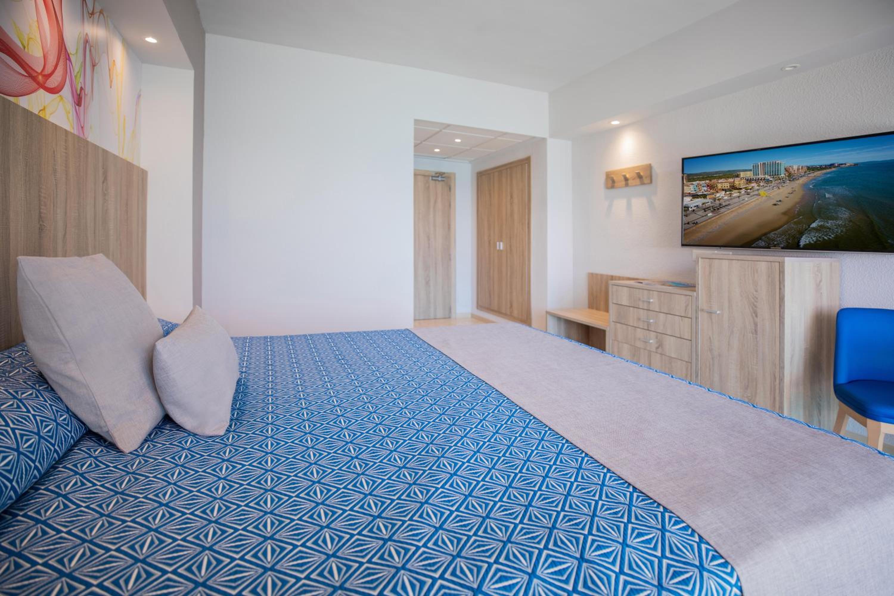 Double Room with Sea View photo 3