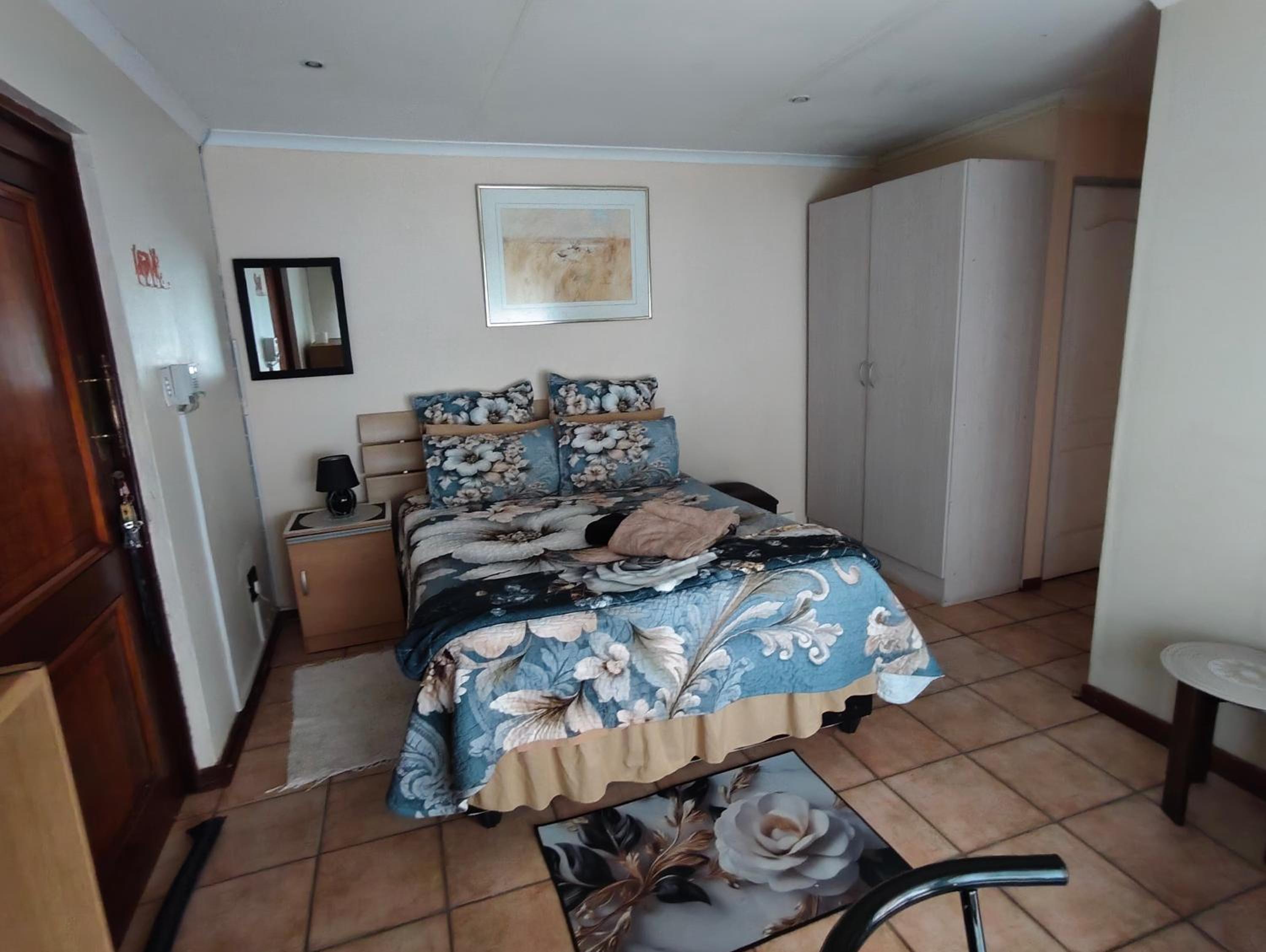 Double Room with Private Bathroom