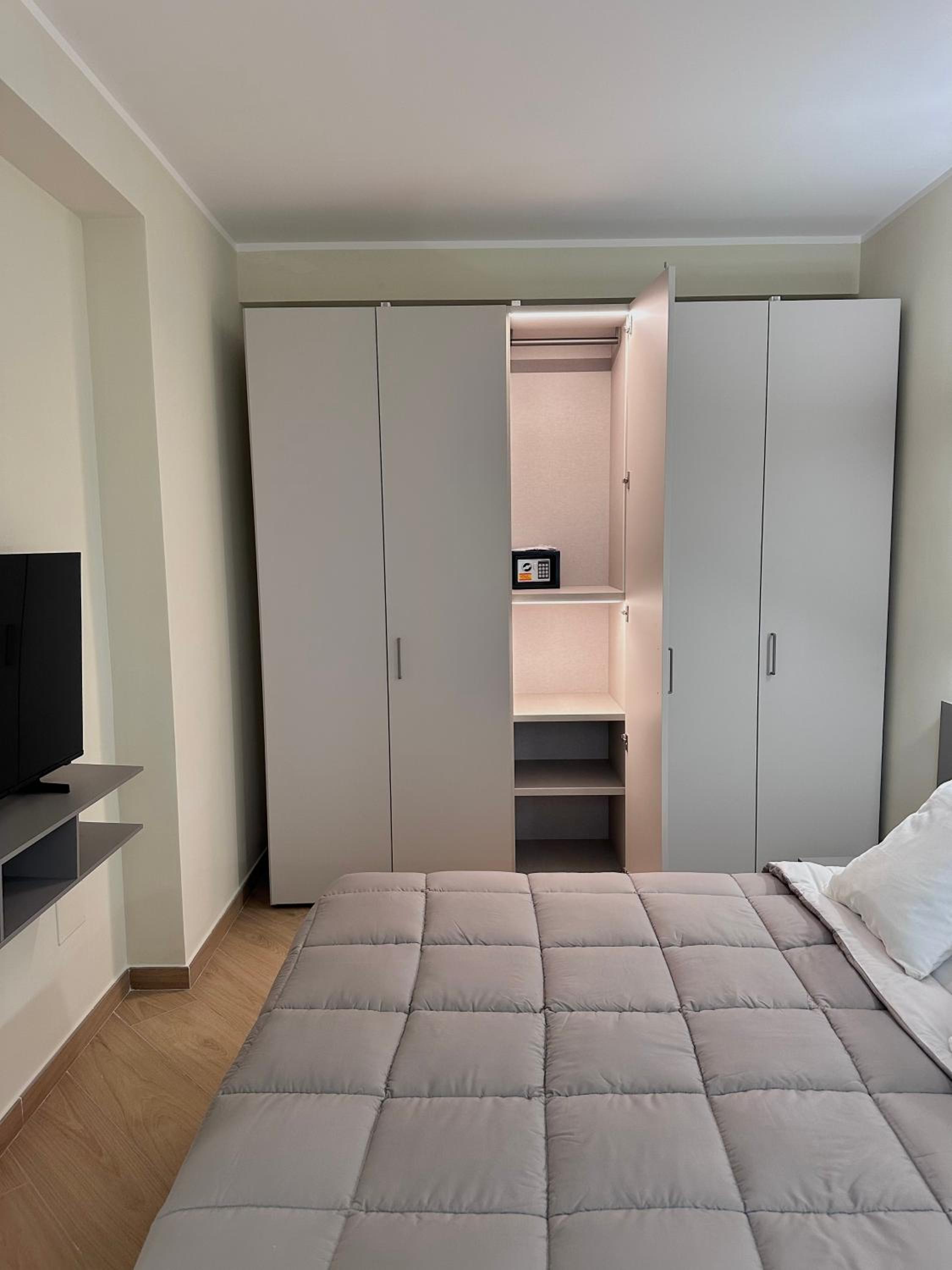 Superior Apartment with City View