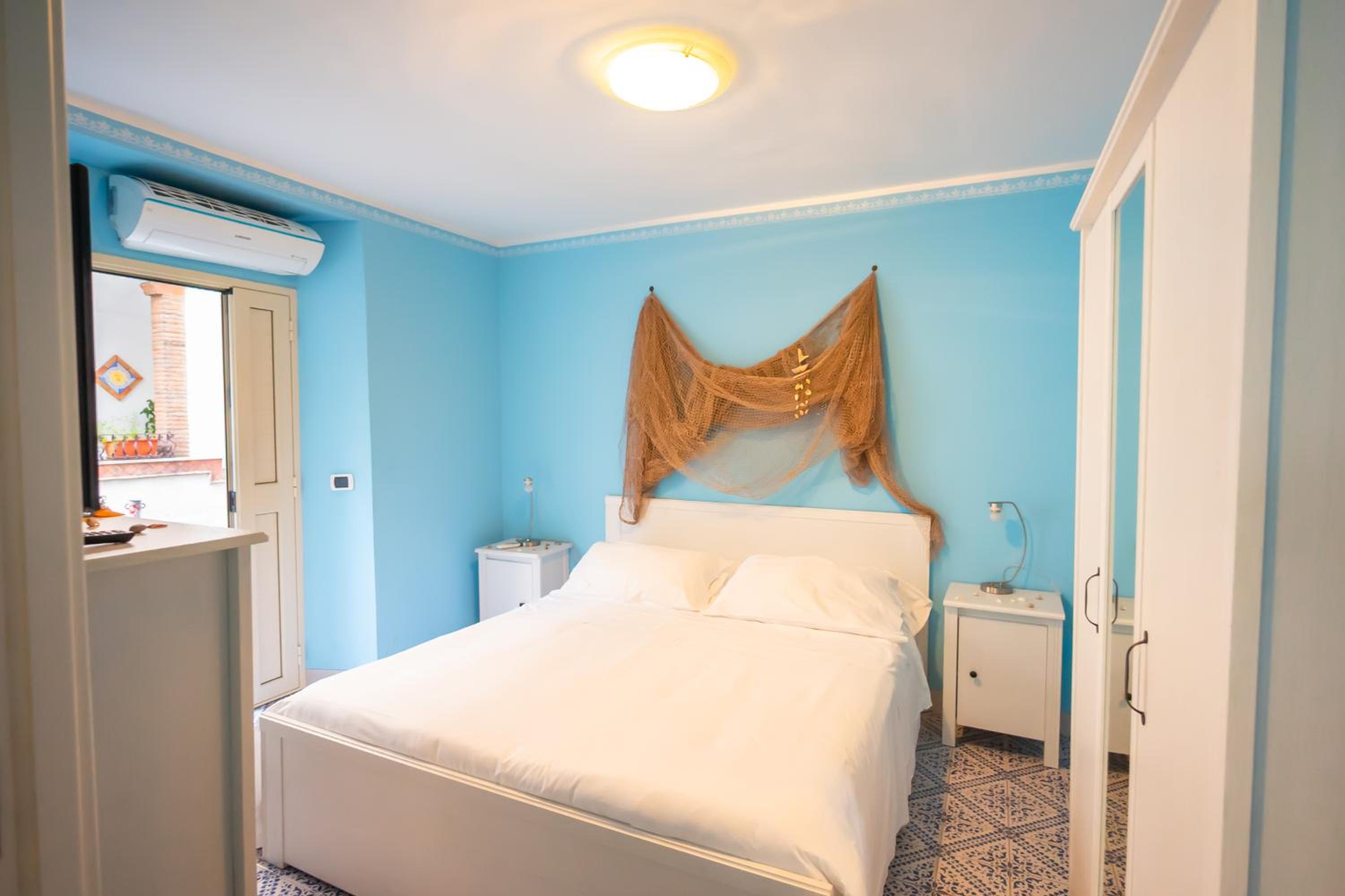 One-Bedroom Standard Apartment