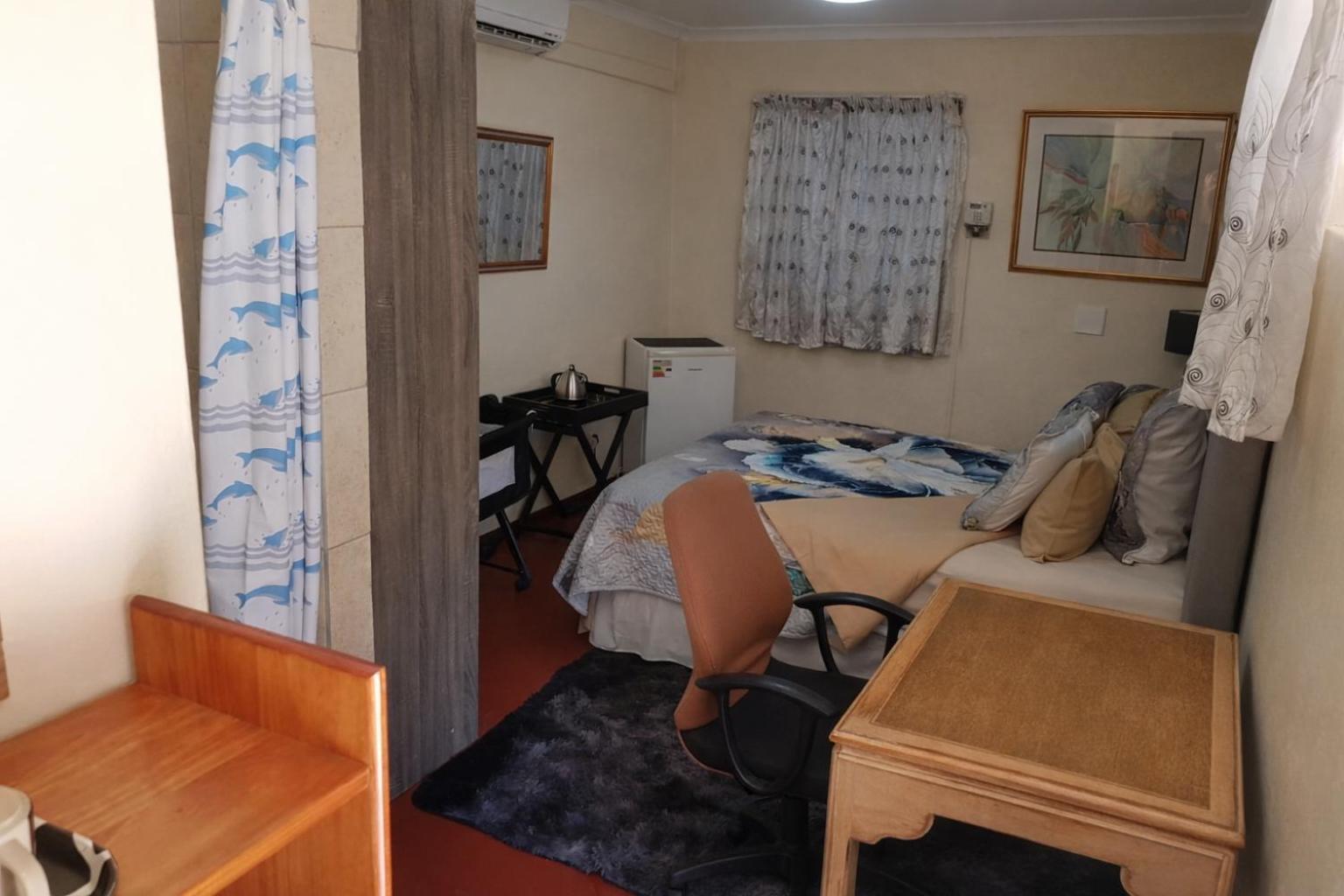 Double Room with Private Bathroom