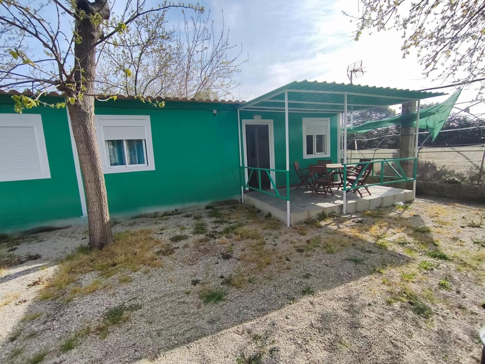 Bungalow with Patio