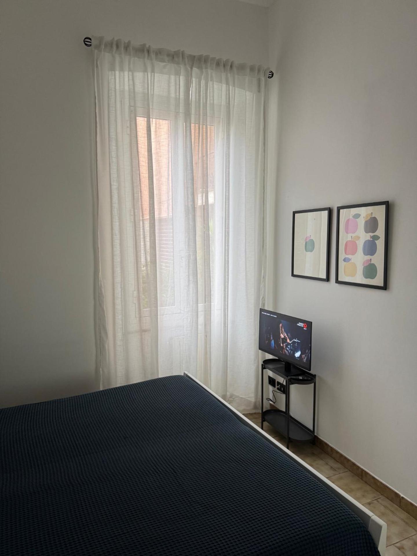 Double Room with Shared Bathroom photo 3