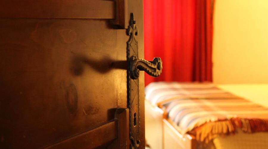 Camera Singola con Letto Matrimoniale alla Francese