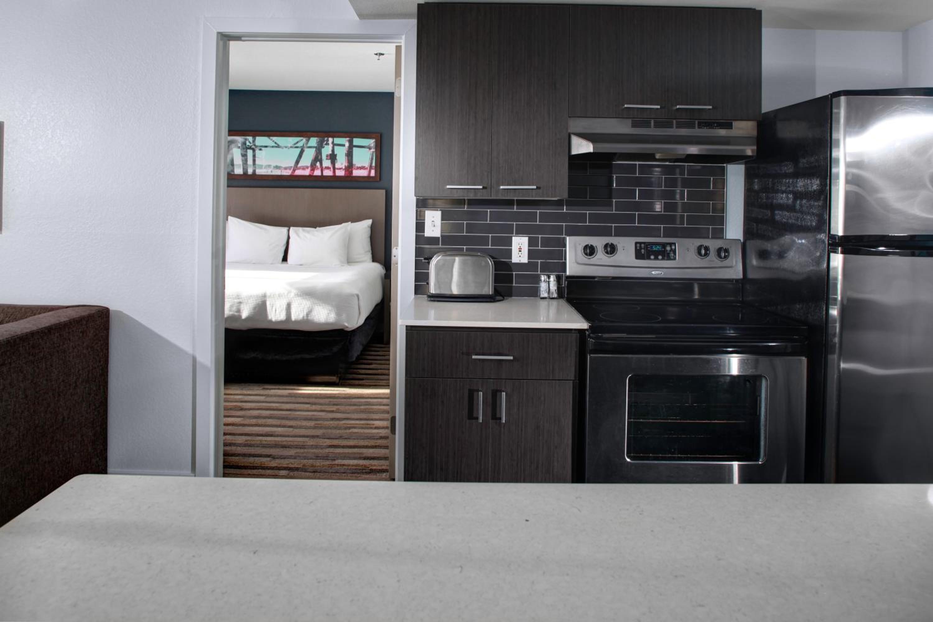 One-Bedroom King Suite - Photo 13