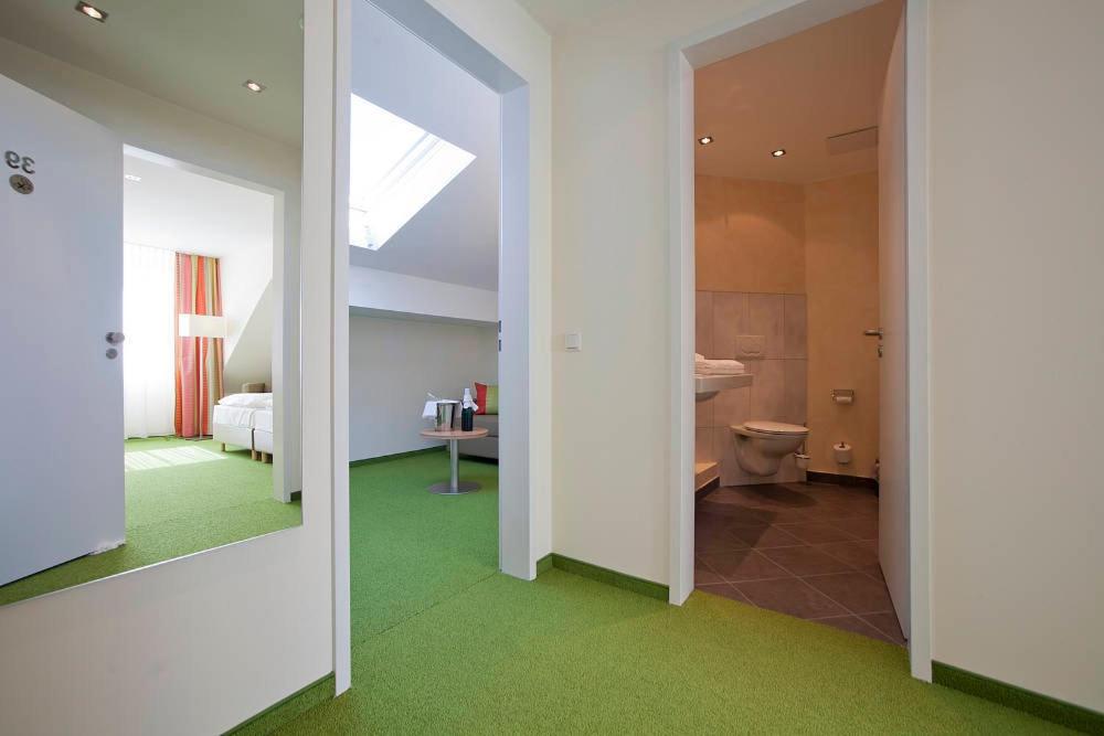 Suite photo 1