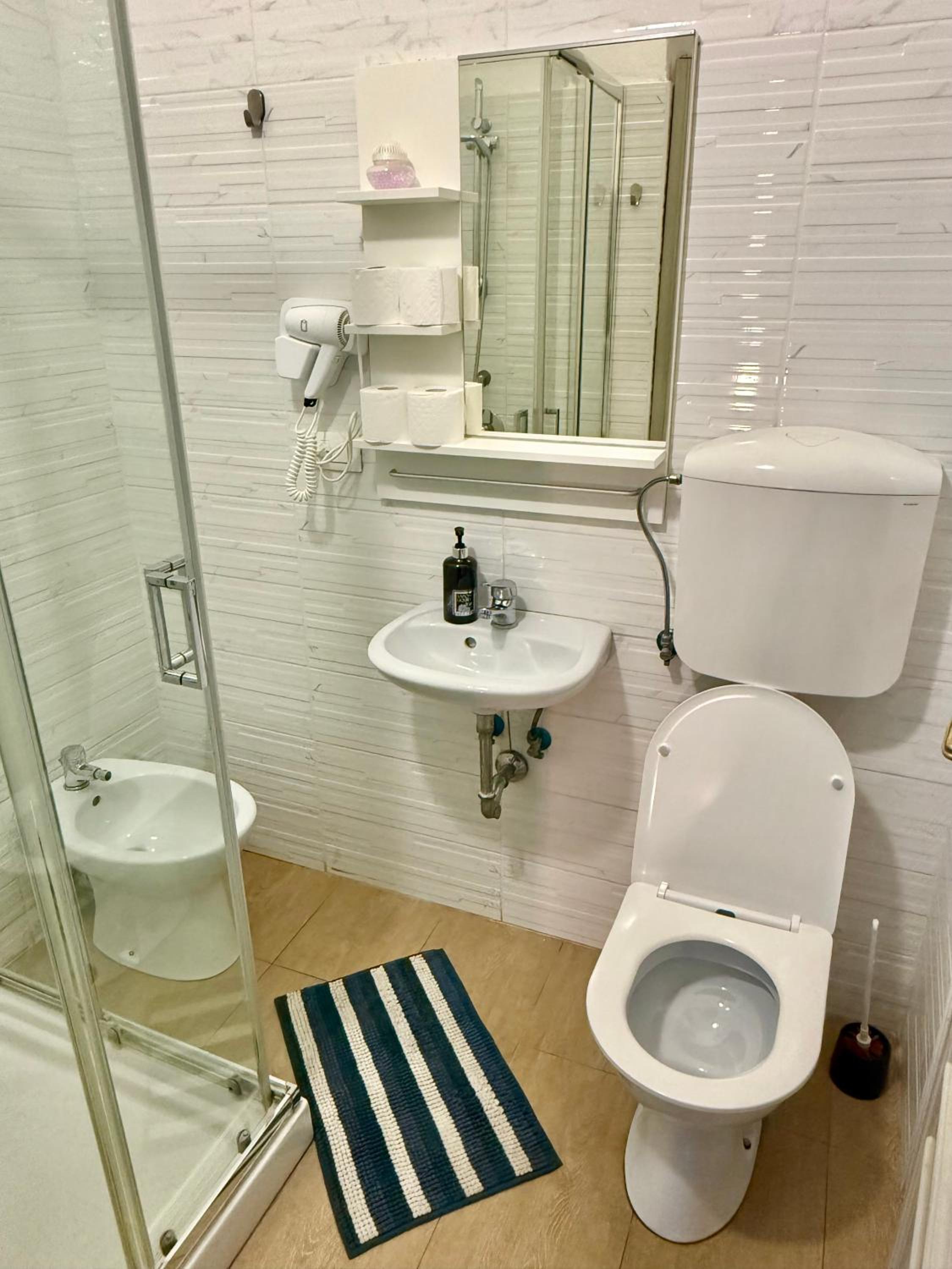 Single Room with Private Bathroom