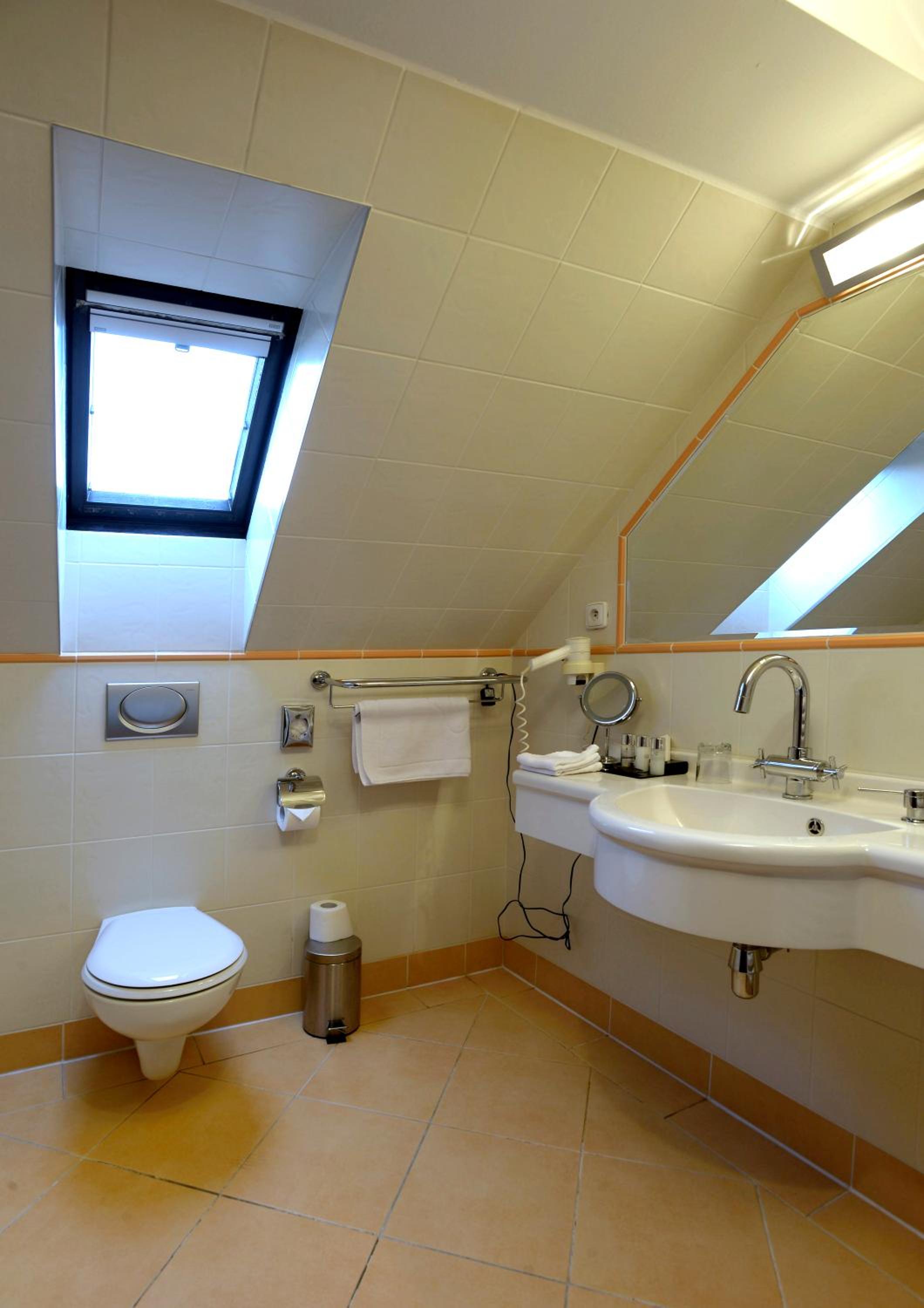 Deluxe Double Room - Photo 7