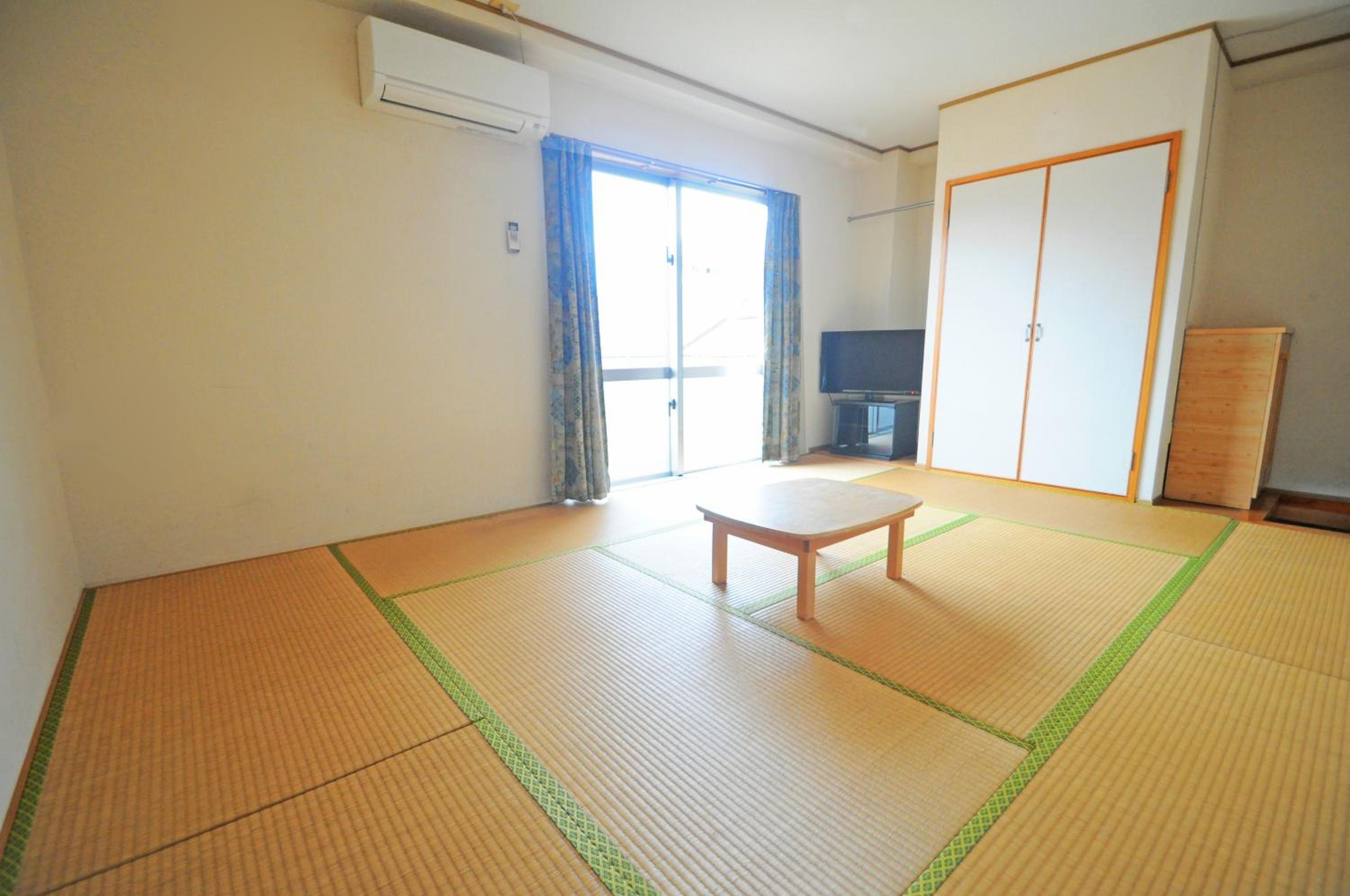 Family Room photo 1