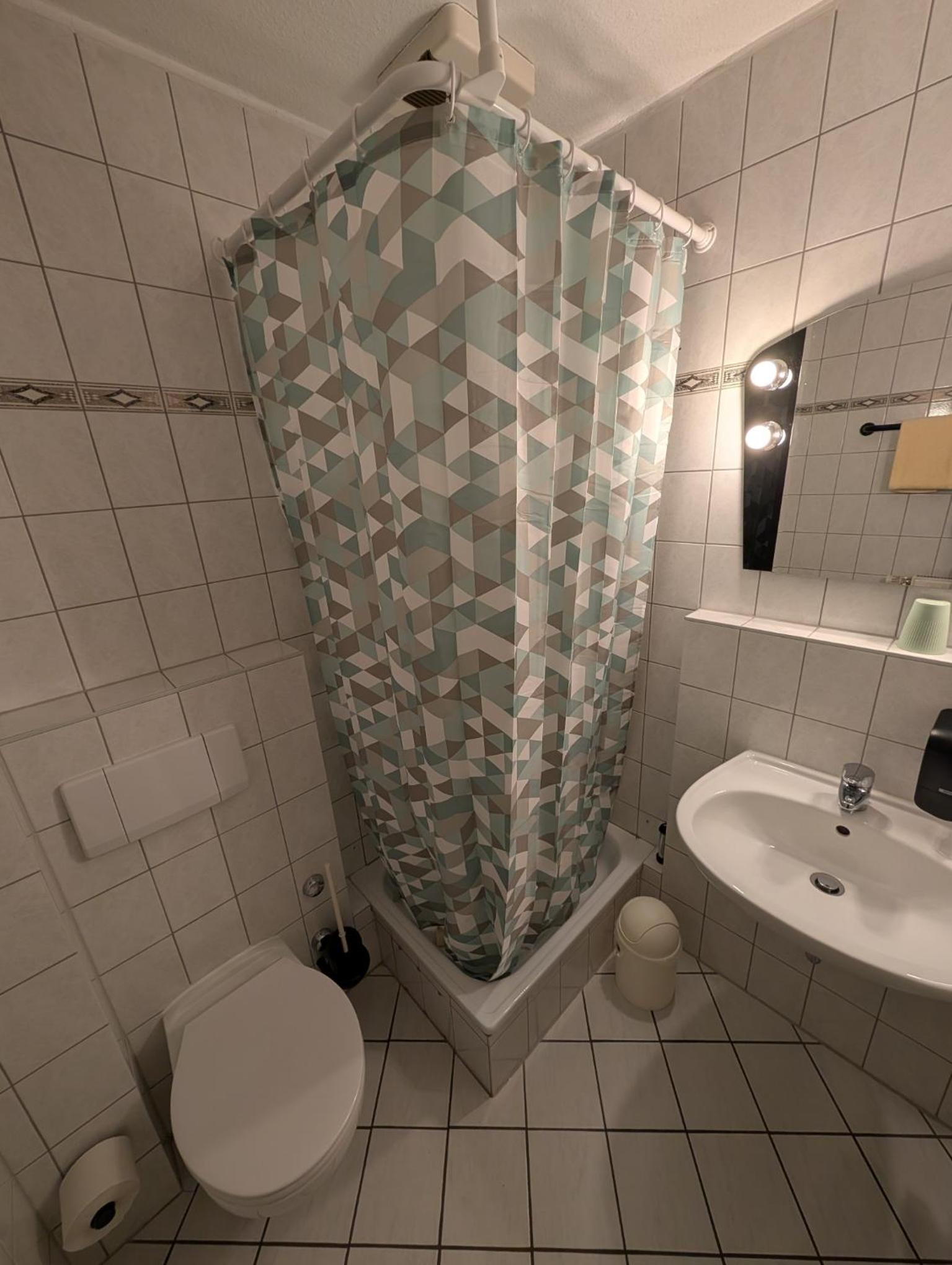 Budget Single Room photo 2